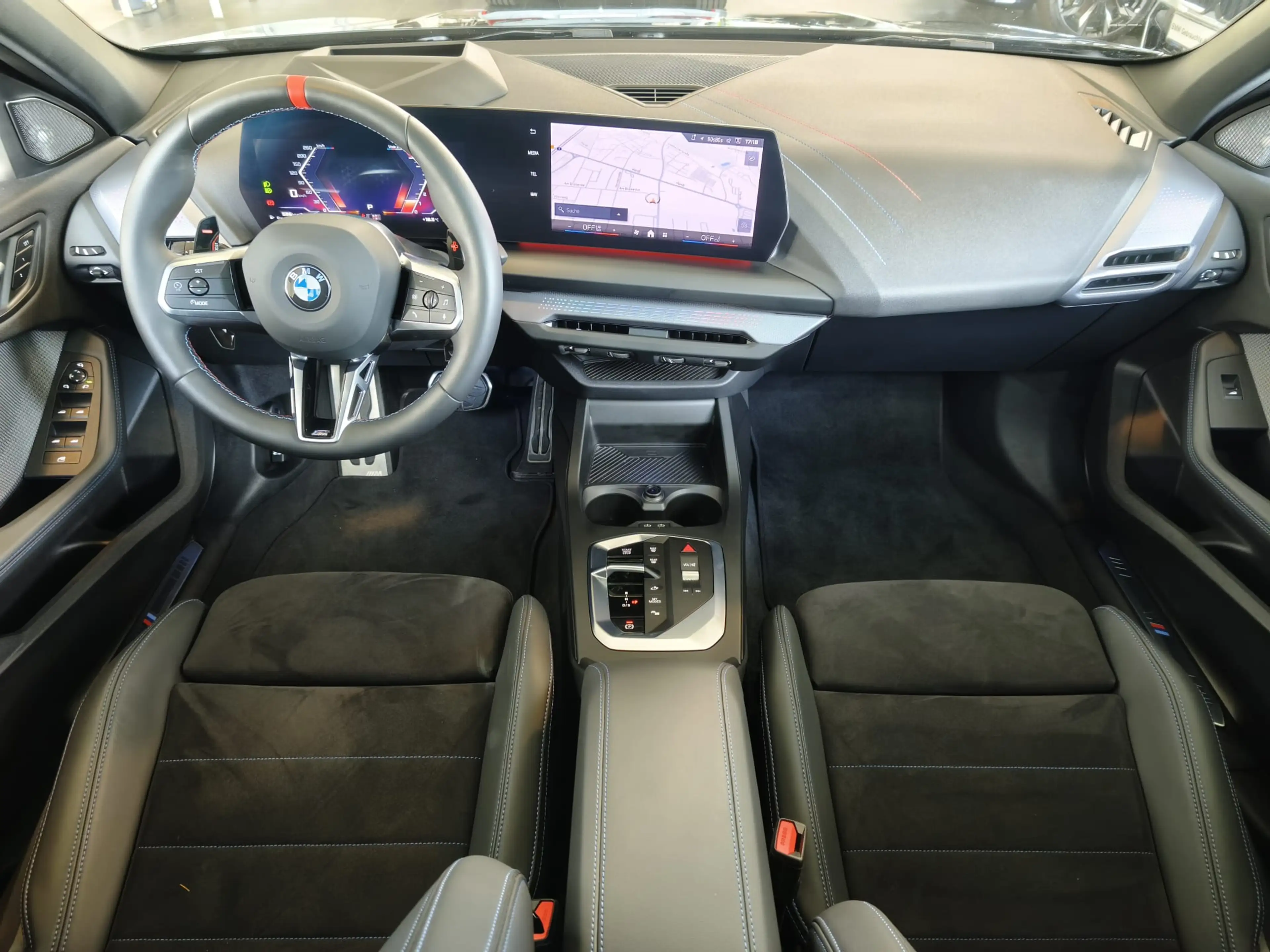 BMW M1 35 xDr M Sport Pro PANO/HUD/Memo/360°/M-Sitze — photo 11