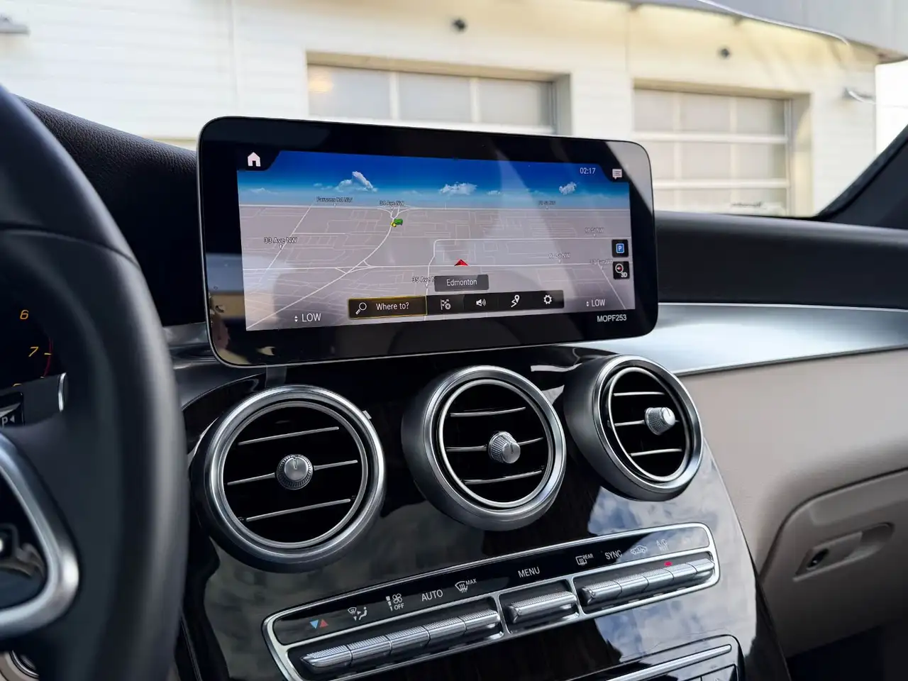 Mercedes-Benz GLC снимка Mercedes-Benz GLC