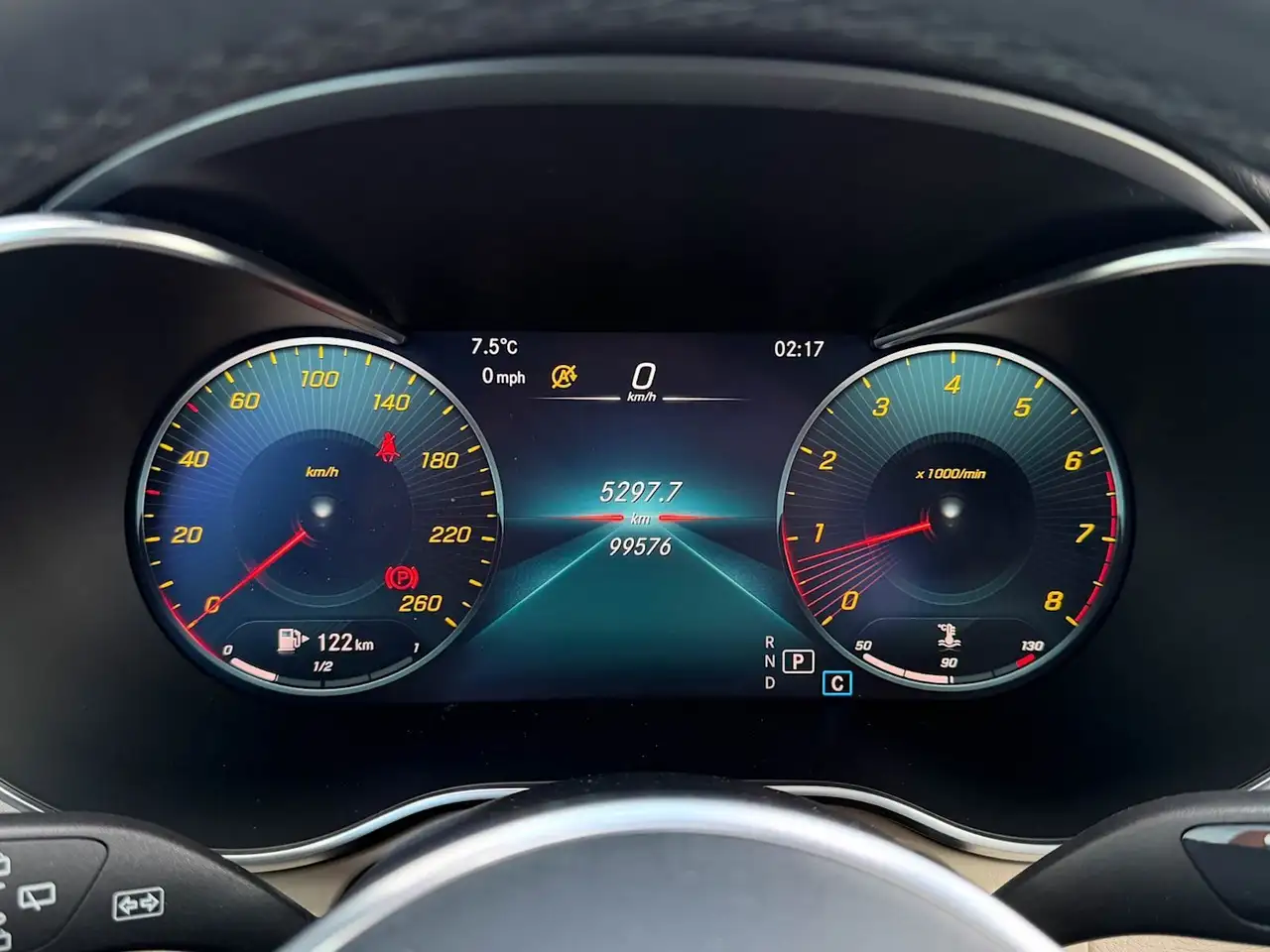 Mercedes-Benz GLC снимка Mercedes-Benz GLC