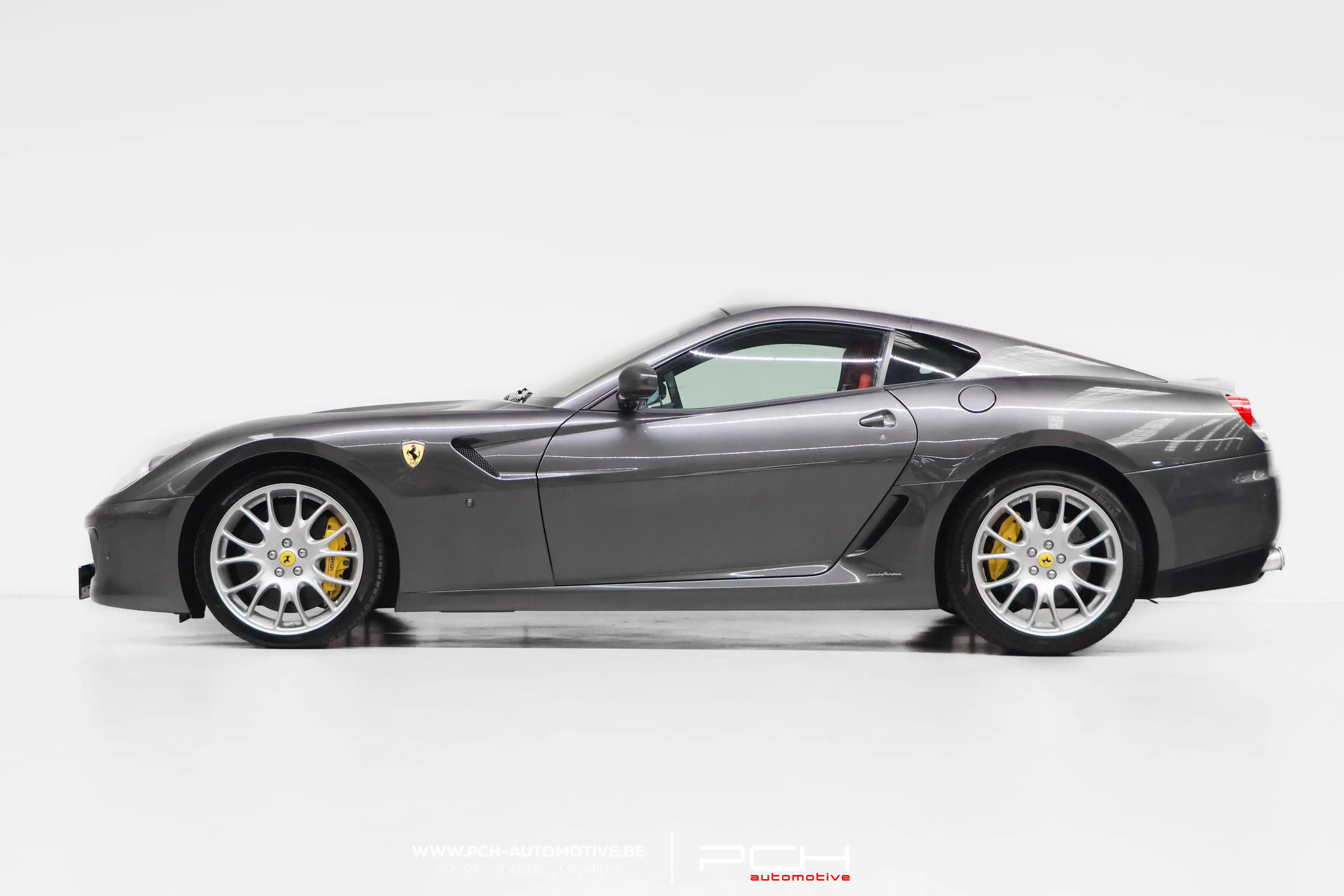 Ferrari 599 GTB Fiorano 6.0i V12 620cv F1 — photo 3