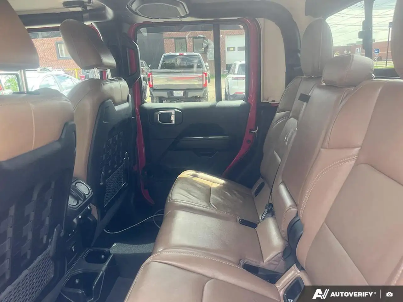 Jeep Gladiator снимка Jeep Gladiator