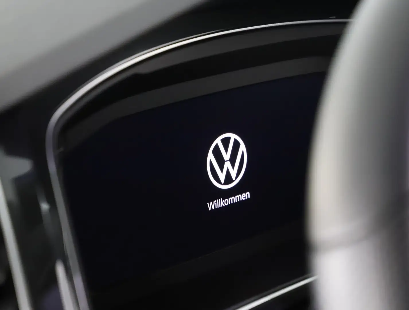 Volkswagen Tiguan R-Line eHybrid DSG Silber - 2