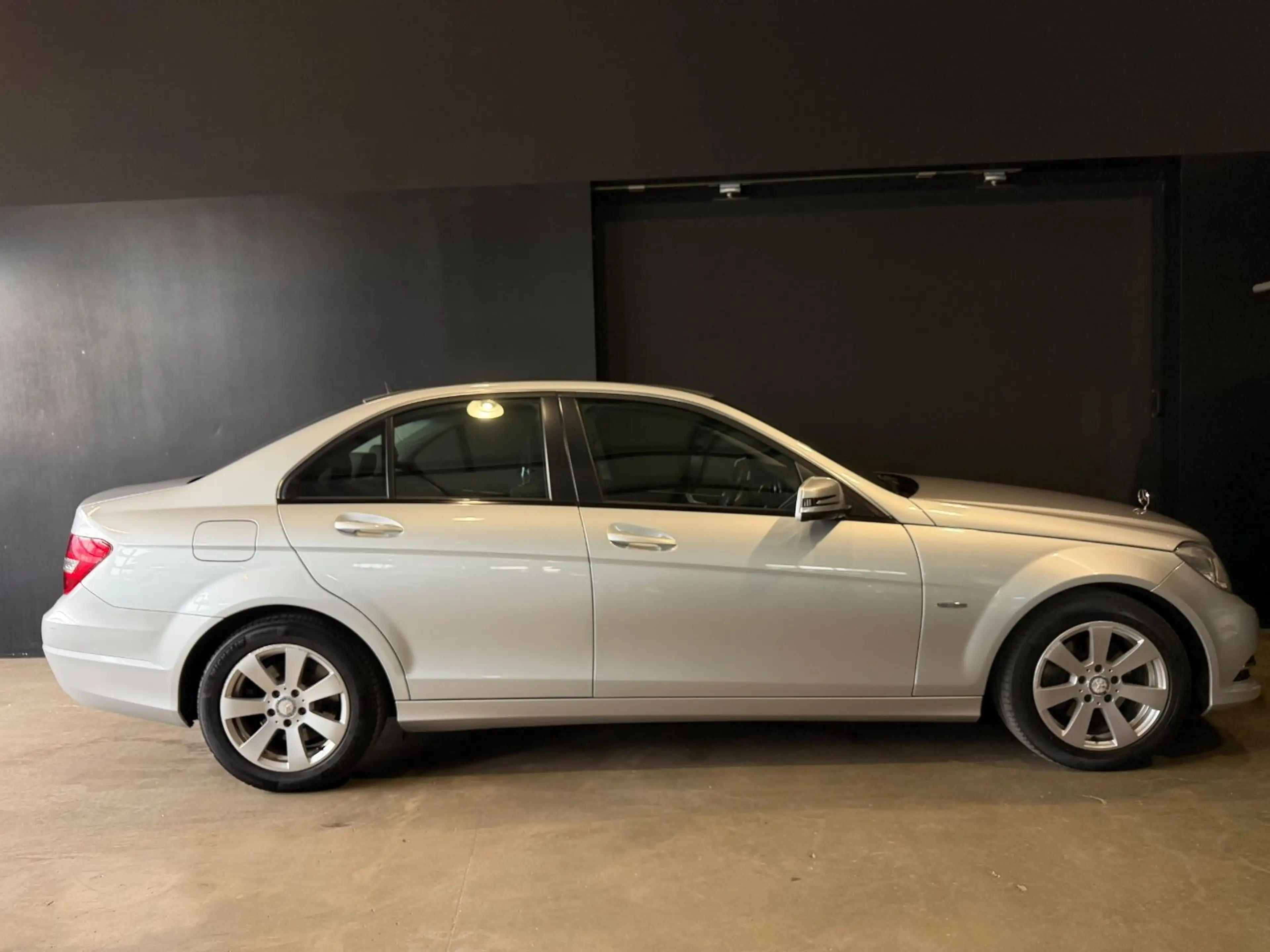 Mercedes-Benz C 220 C220 Lim. 2.HAND/NAVI/KLIMA/MFL — photo 6