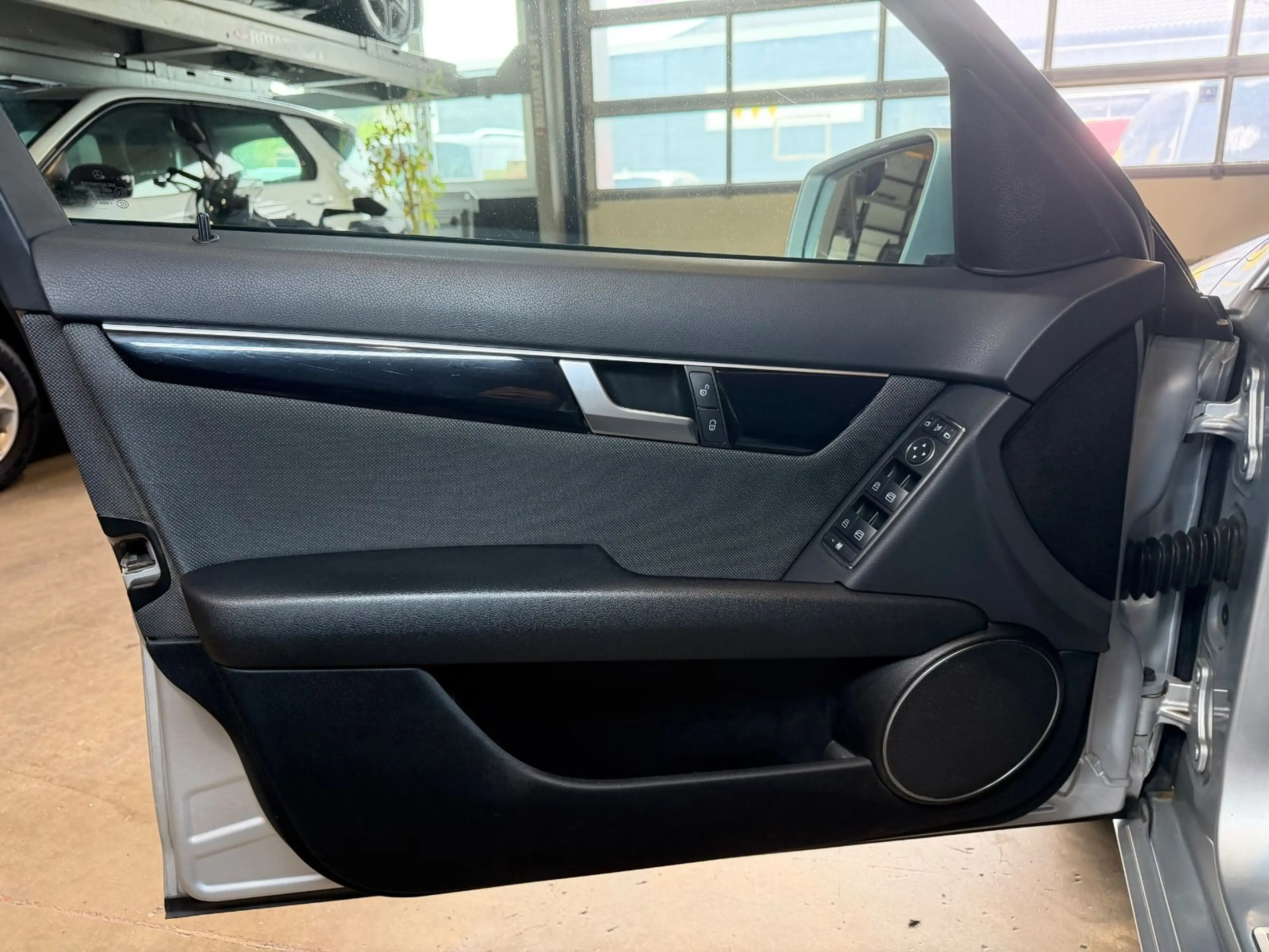 Mercedes-Benz C 220 C220 Lim. 2.HAND/NAVI/KLIMA/MFL — photo 10