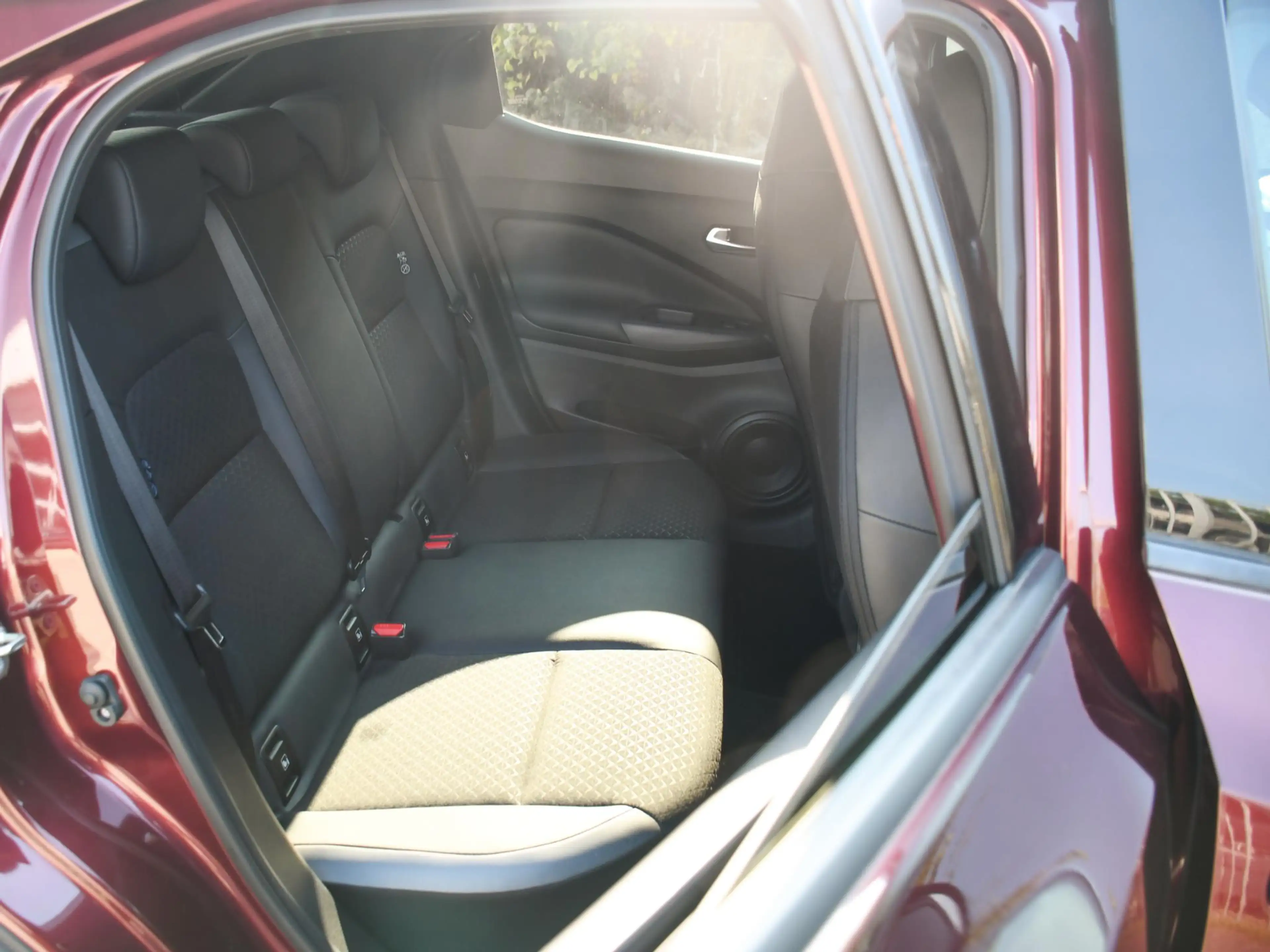 Nissan Juke N-Connecta 1.0 DIG-T 114pk 100% NISSAN ONDERH. | 1 — photo 12