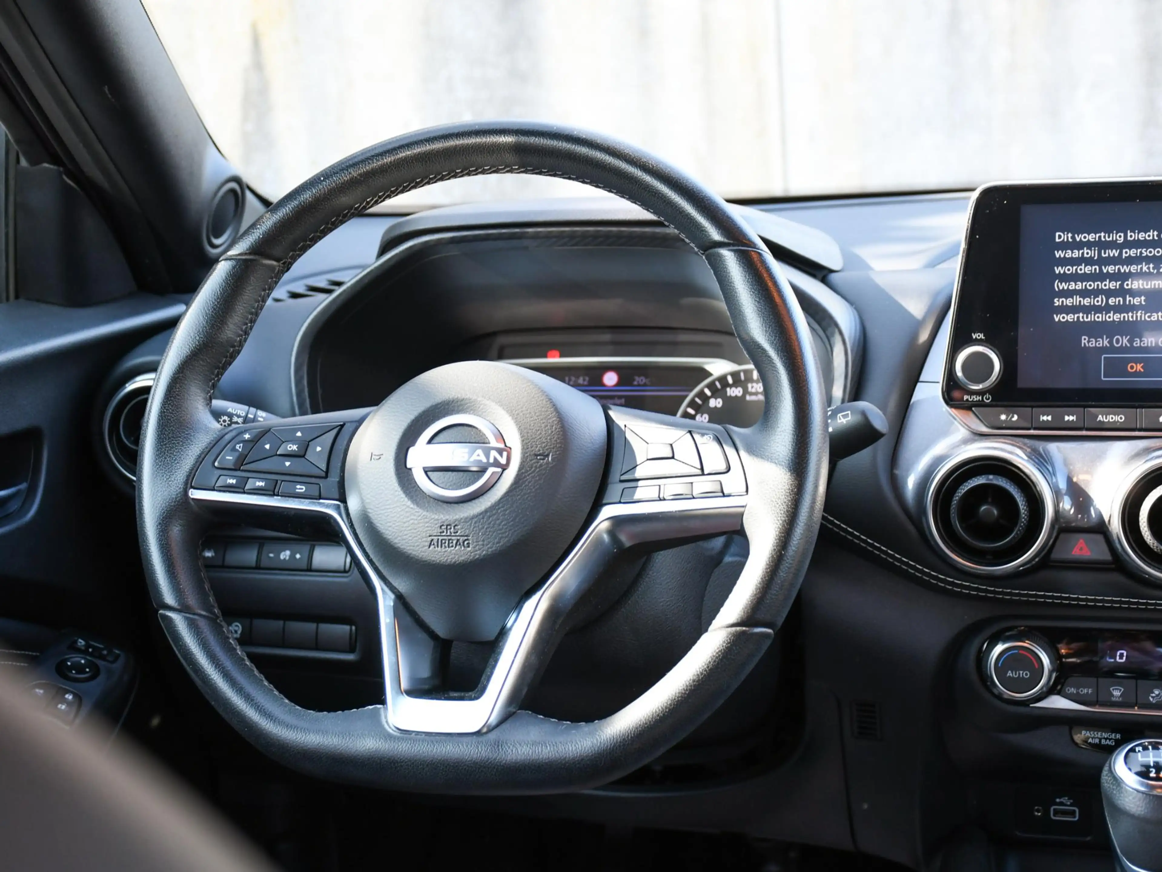 Nissan Juke N-Connecta 1.0 DIG-T 114pk 100% NISSAN ONDERH. | 1 — photo 15