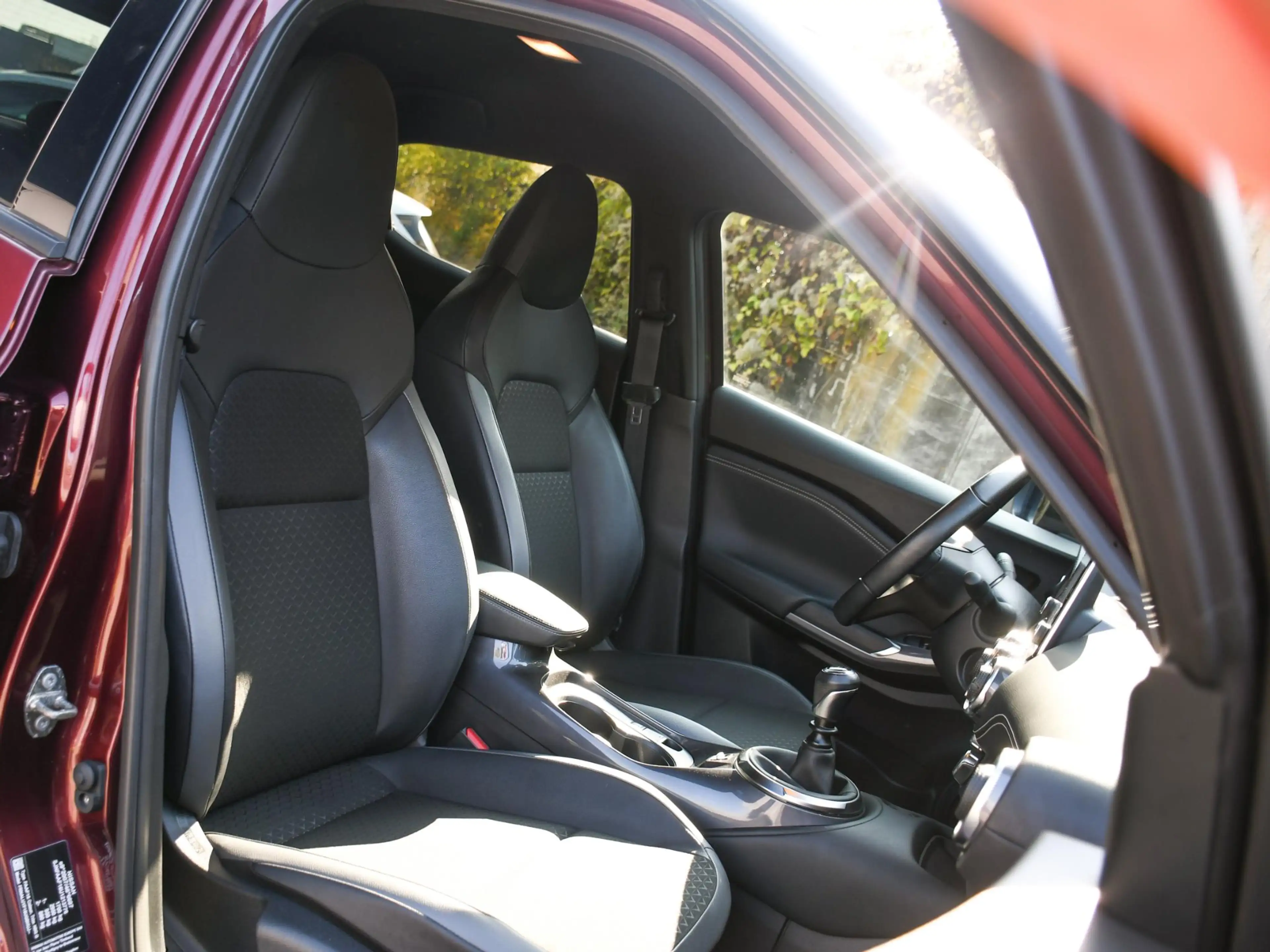Nissan Juke N-Connecta 1.0 DIG-T 114pk 100% NISSAN ONDERH. | 1 — photo 11