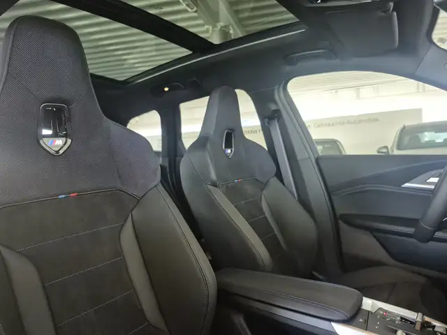 BMW X1 M35i xDrive M Sportpaket / AHK Ansicht 14