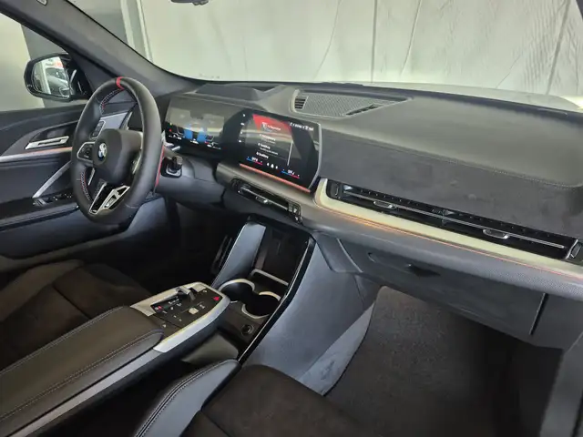 BMW X1 M35i xDrive M Sportpaket / AHK Ansicht 7