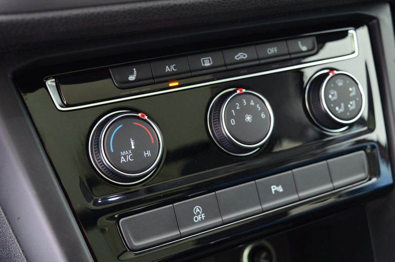 Volkswagen Touran 1.4 Comfort Automatik |Glasdach |7-Sitzer — photo 5