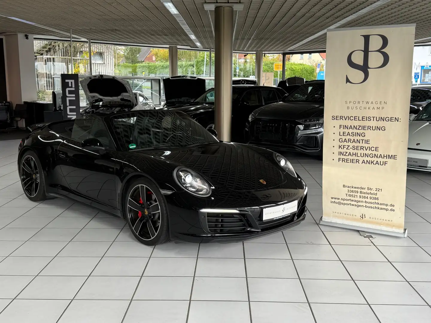 Porsche 911 Carrera 4 Cabriolet APPROVED CHRONO SPORTAGA Schwarz - 1