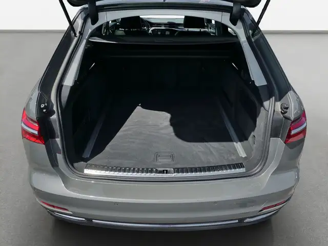 Audi A6 view 11