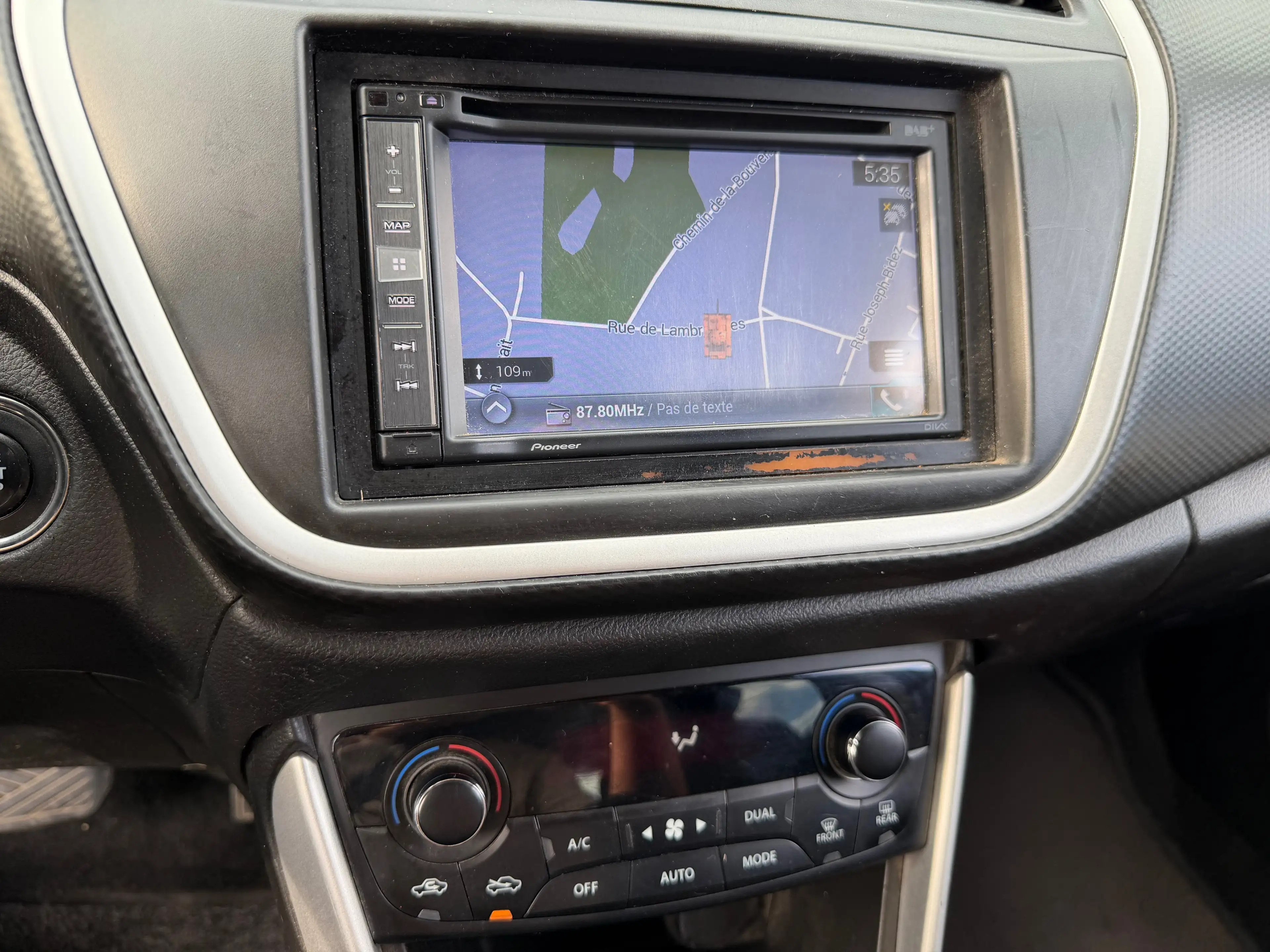 Suzuki SX4 S-Cross 1.6i AUTOMATIQUE / NAVI PRO / CRUISE CONTROL / KEYLESS — photo 13