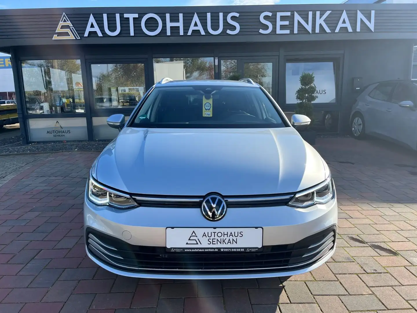 Volkswagen Golf VIII 1.5 TSI Variant Style*R-CAM*LED*VIRTUA Silber - 2