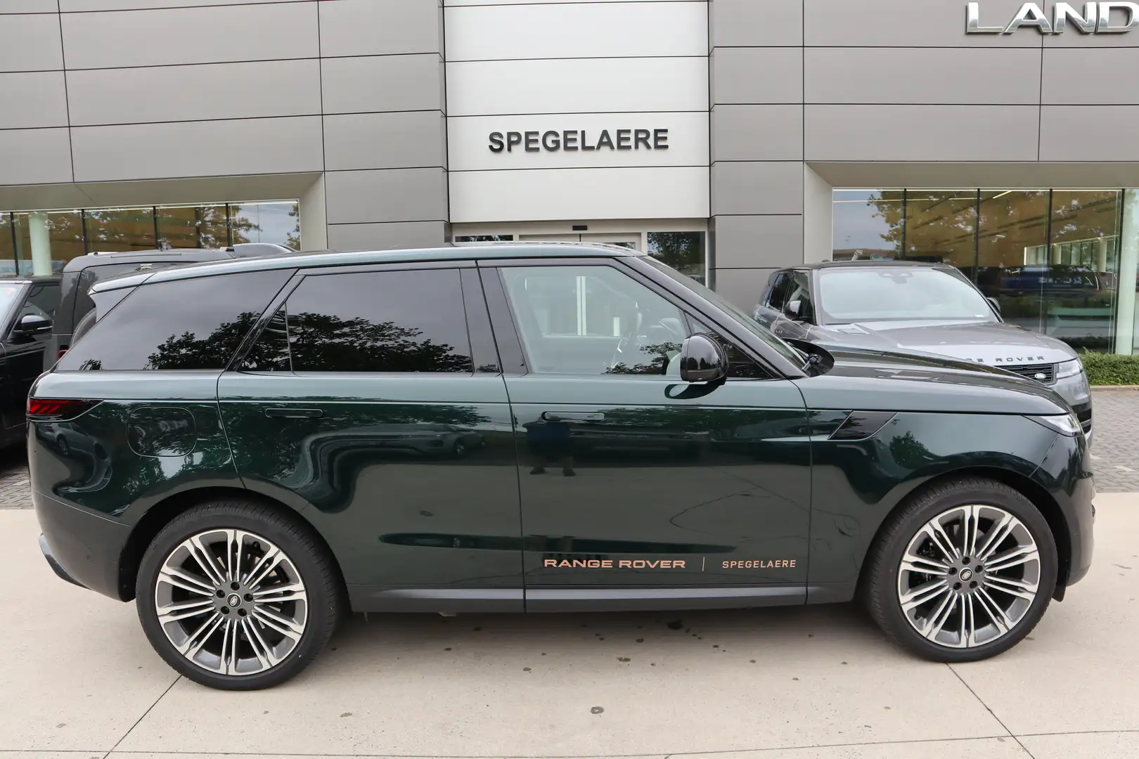 Land Rover Range Rover Sport P460e SE 23inch velgen, British Rac Green Vert - 1