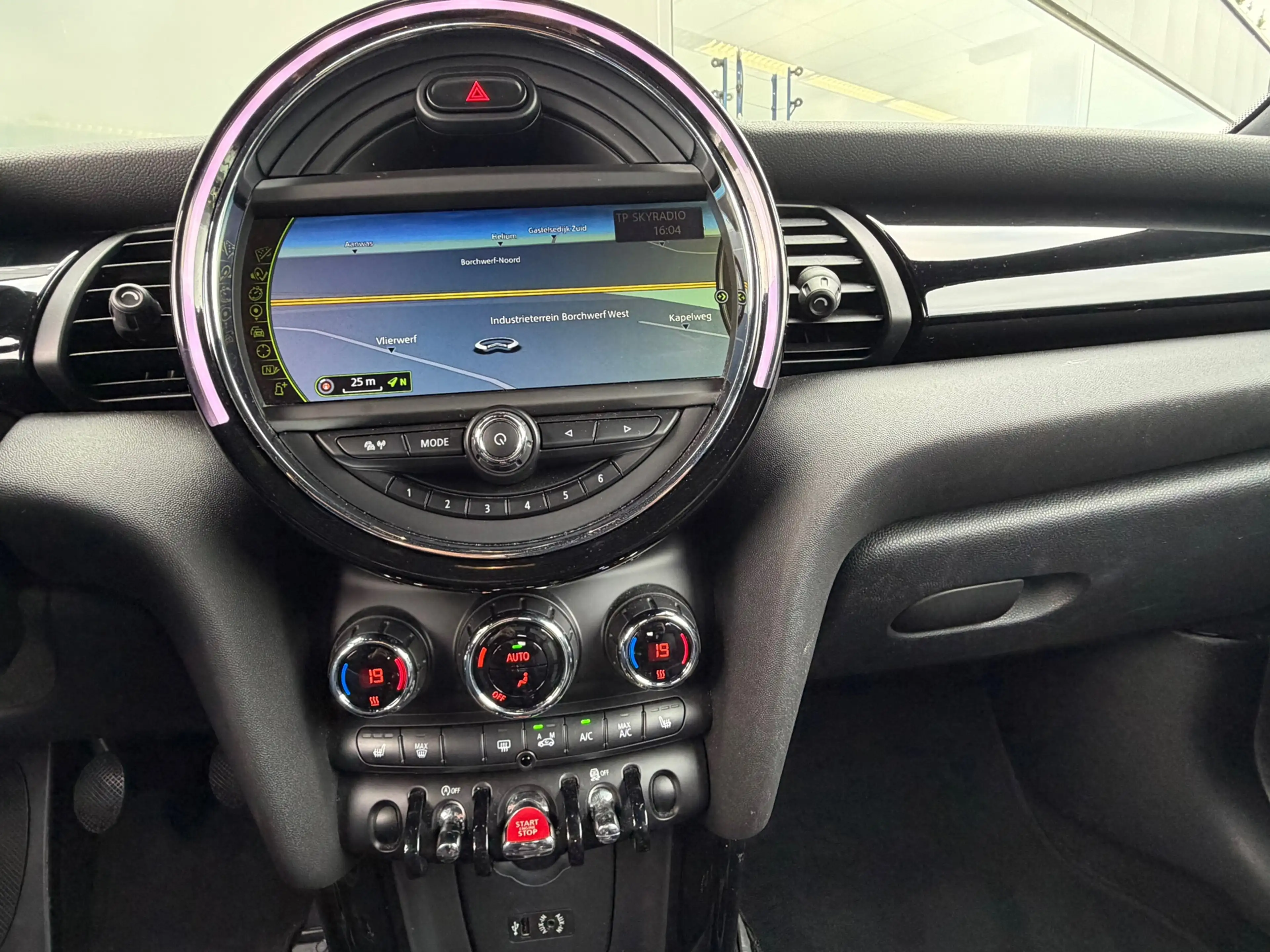 MINI Cooper 3-Deurs 1.5 NAVI/LED/PDC/ — photo 13