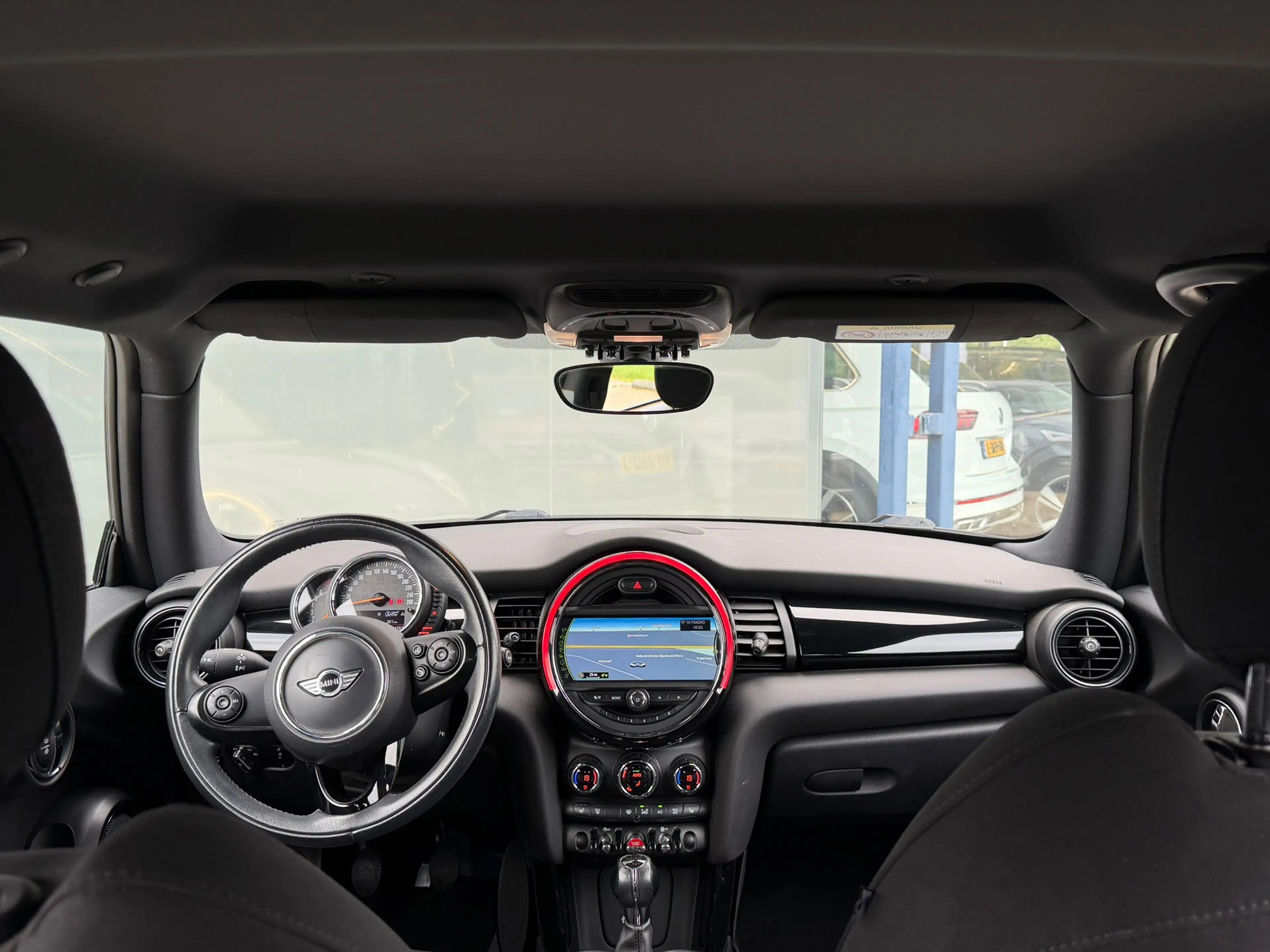 MINI Cooper 3-Deurs 1.5 NAVI/LED/PDC/ — photo 6