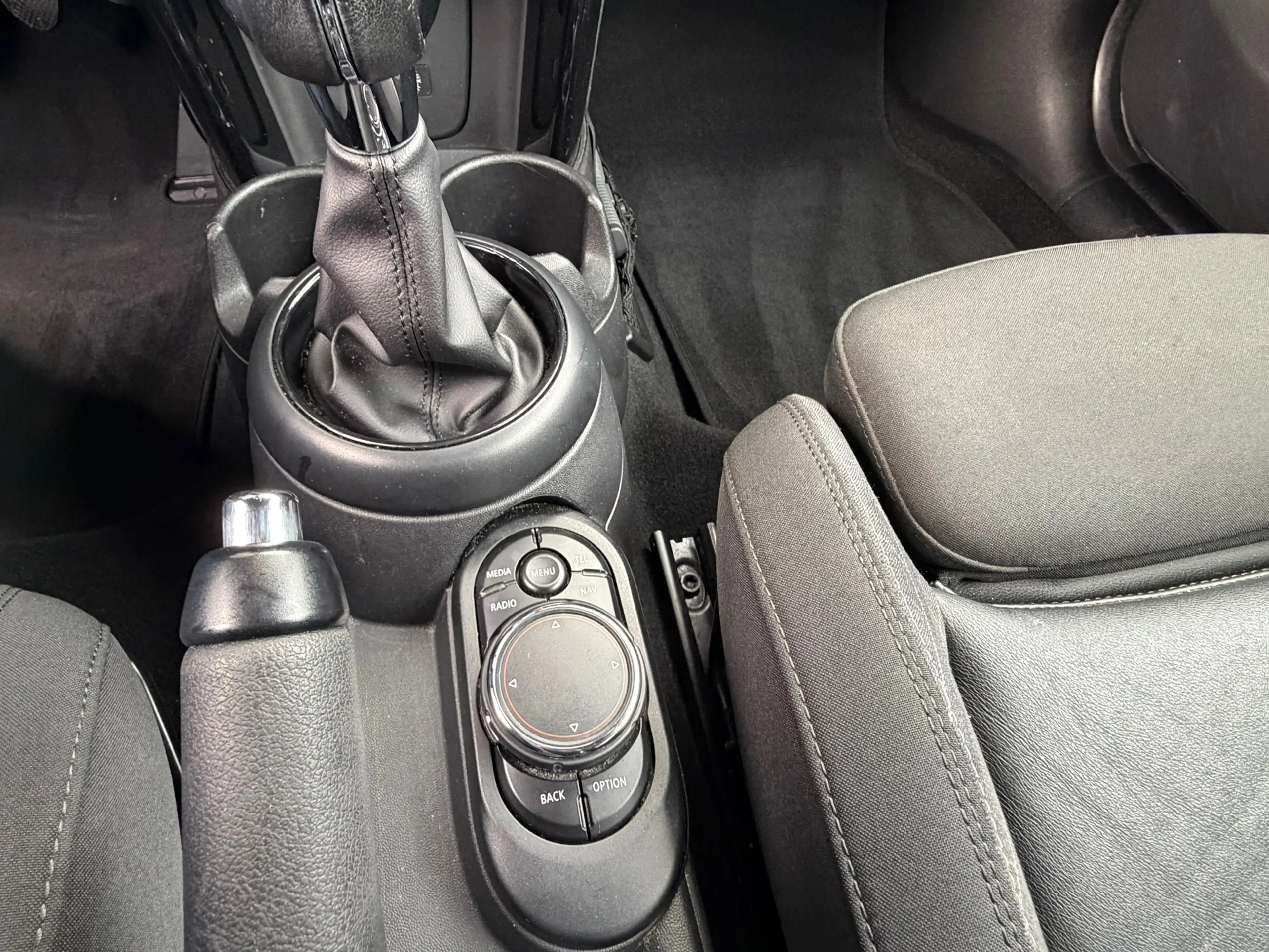 MINI Cooper 3-Deurs 1.5 NAVI/LED/PDC/ — photo 15