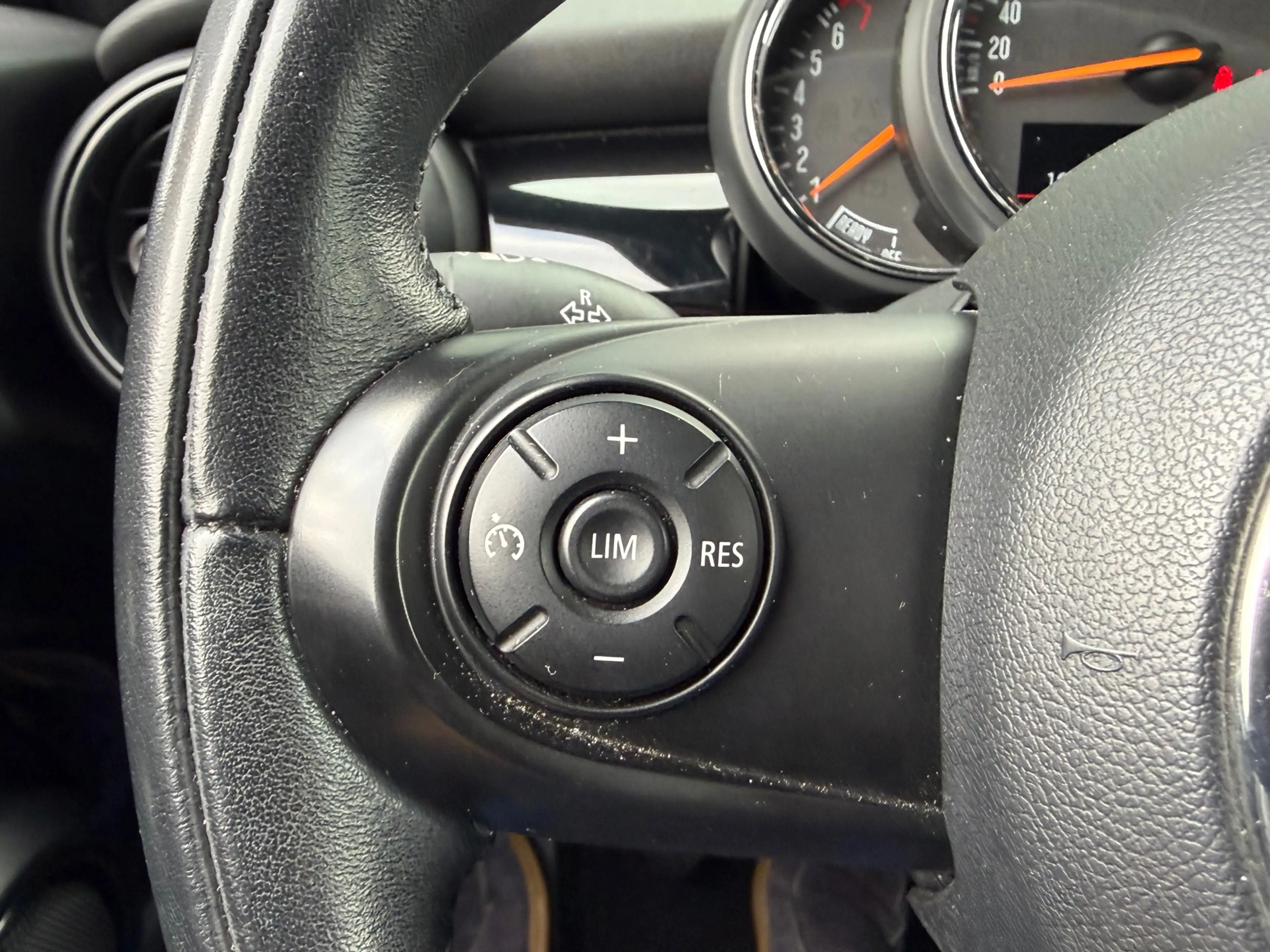 MINI Cooper 3-Deurs 1.5 NAVI/LED/PDC/ — photo 10