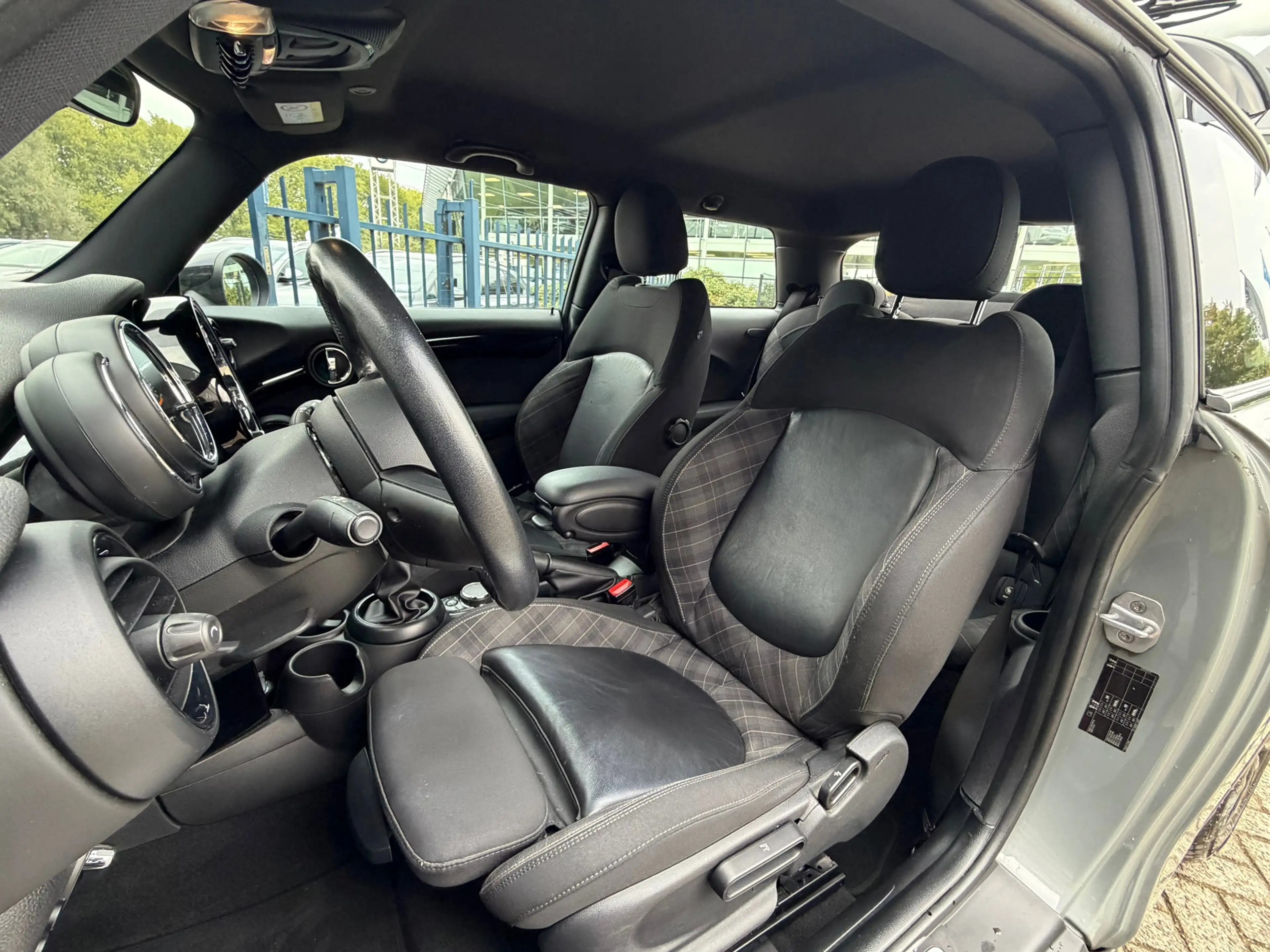 MINI Cooper 3-Deurs 1.5 NAVI/LED/PDC/ — photo 7