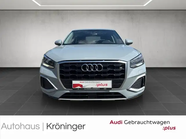 Audi Q2 view 5