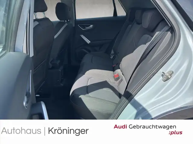 Audi Q2 view 10