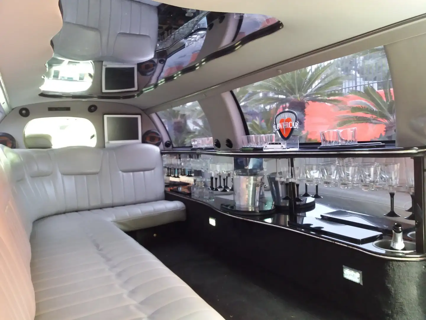 Lincoln Town Car Bianco - 2