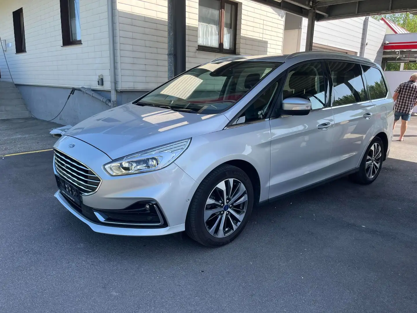 Ford Galaxy 2,0 TDI Titanium 7-Sitzer-LED-AHK Silber - 1