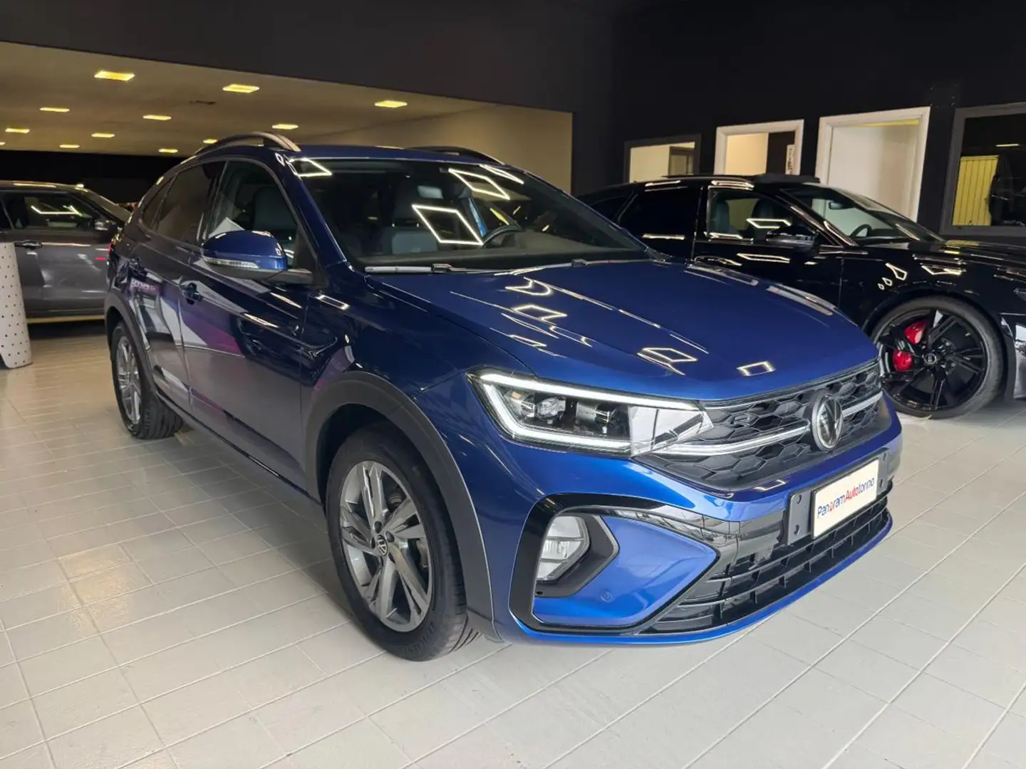 Volkswagen Taigo 1.0 TSI 115 CV R-Line Blu/Azzurro - 1