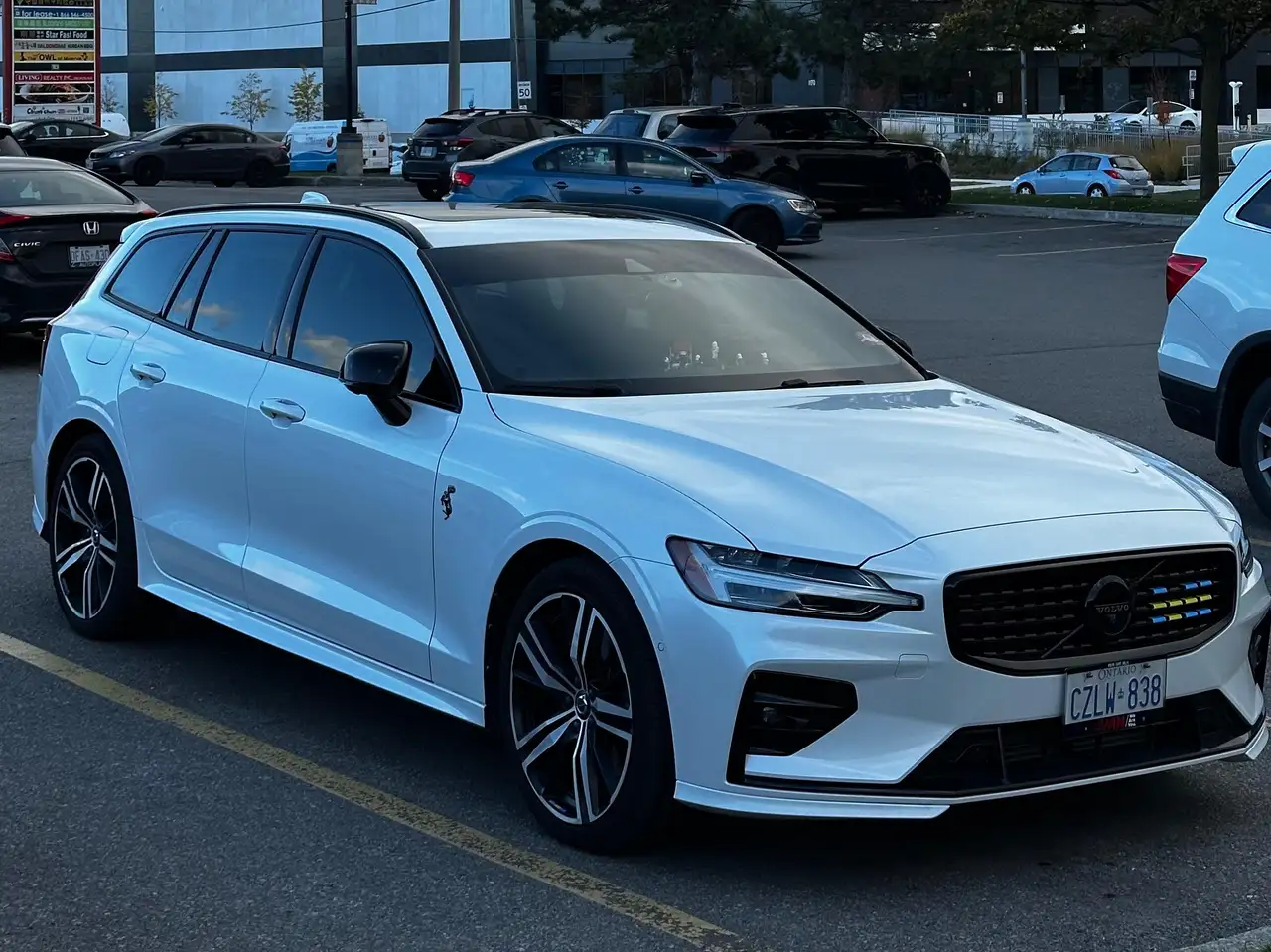 Volvo V60 снимка Volvo V60
