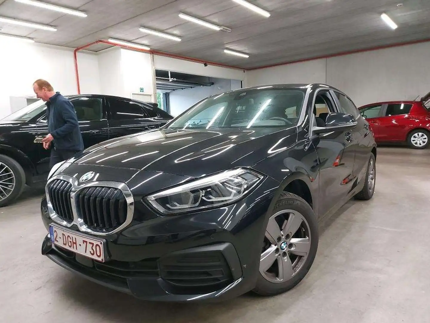 BMW 118 iA Hatch New ***NAVI PRO-FULL LED-CRUISE*** Noir - 2