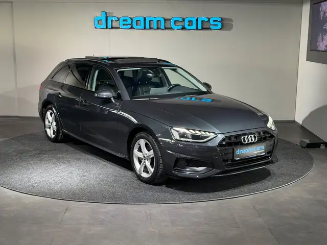 Audi A4 Avant view 9