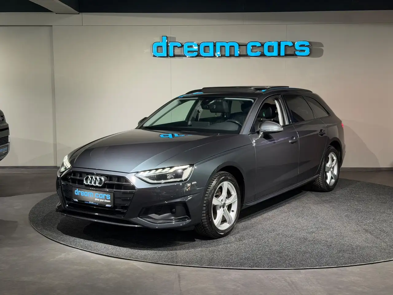 Audi A4 Avant 30 TDI S-tronic / PANO / LEDER / LED Bild 10