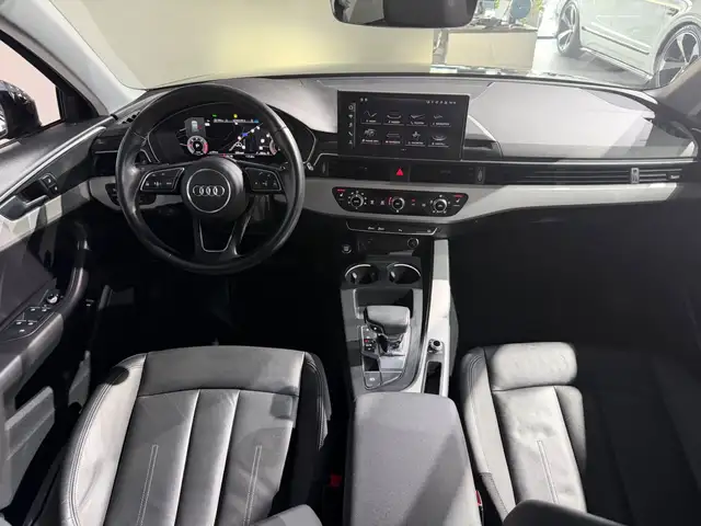 Audi A4 Avant view 14