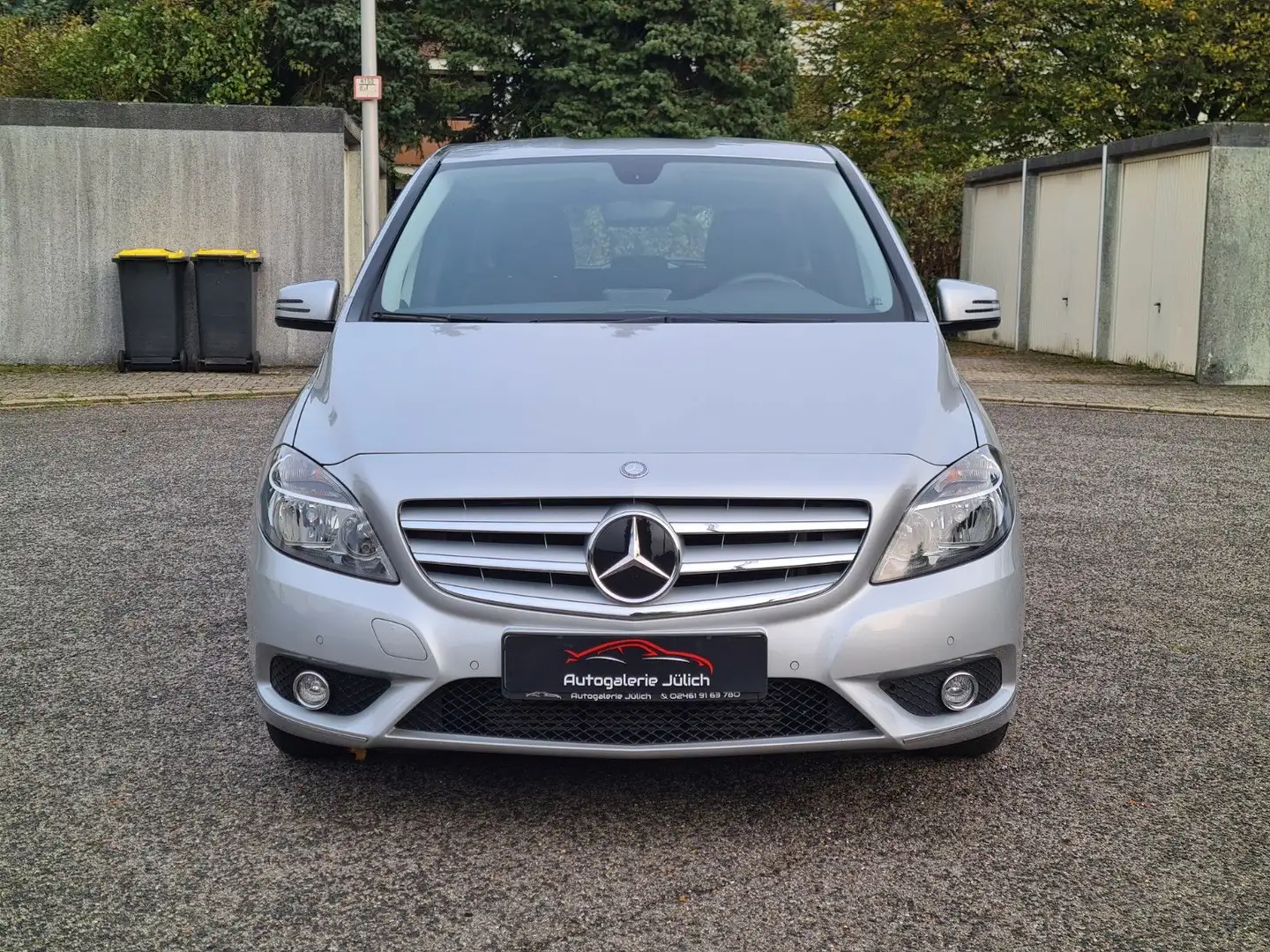 Mercedes-Benz B 180 B -Klasse B 180*Automatik*wenig km*Klima Silber - 2
