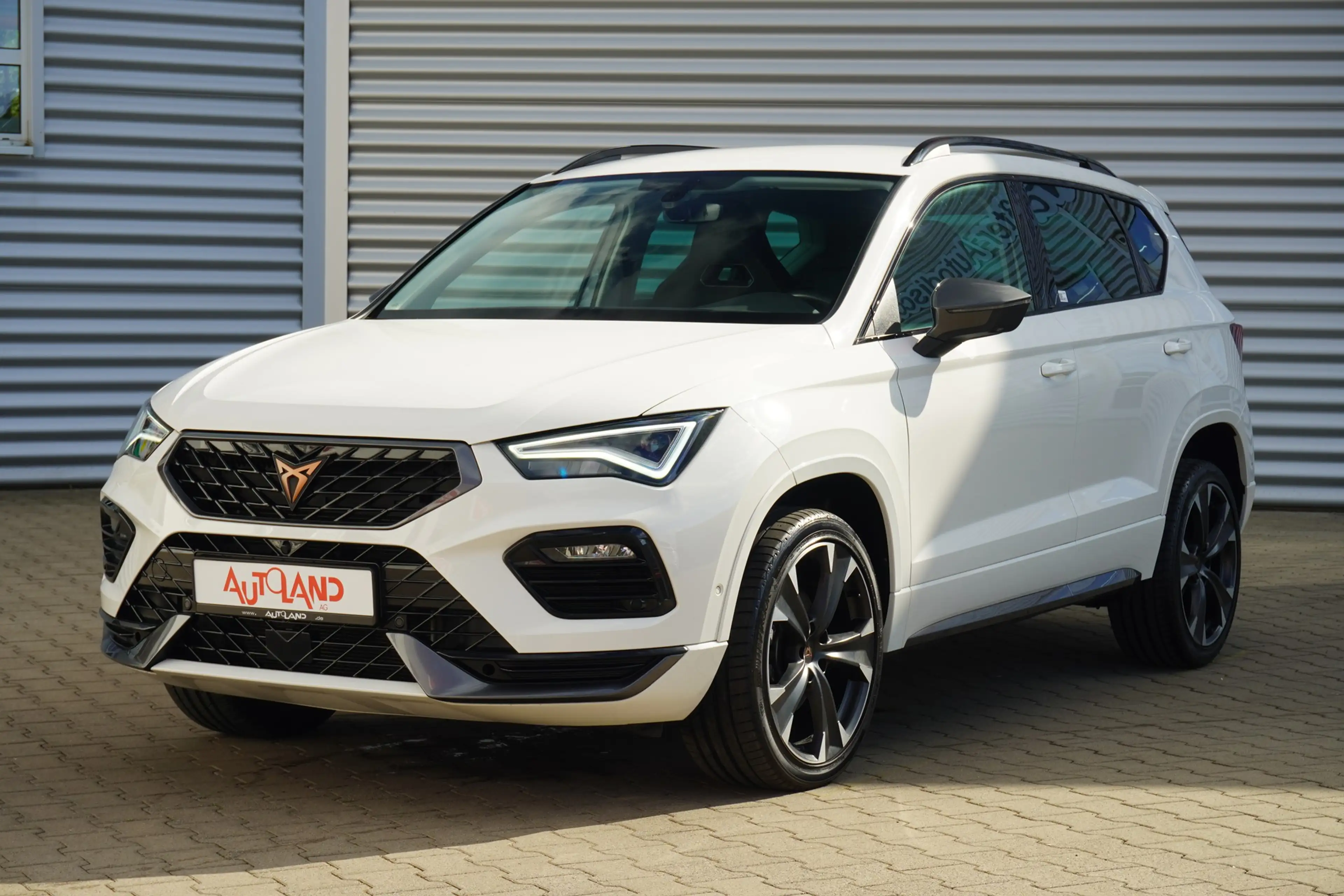 CUPRA Ateca 1.5 TSI DSG Kamera Sitzheizung DAB LED — photo 2