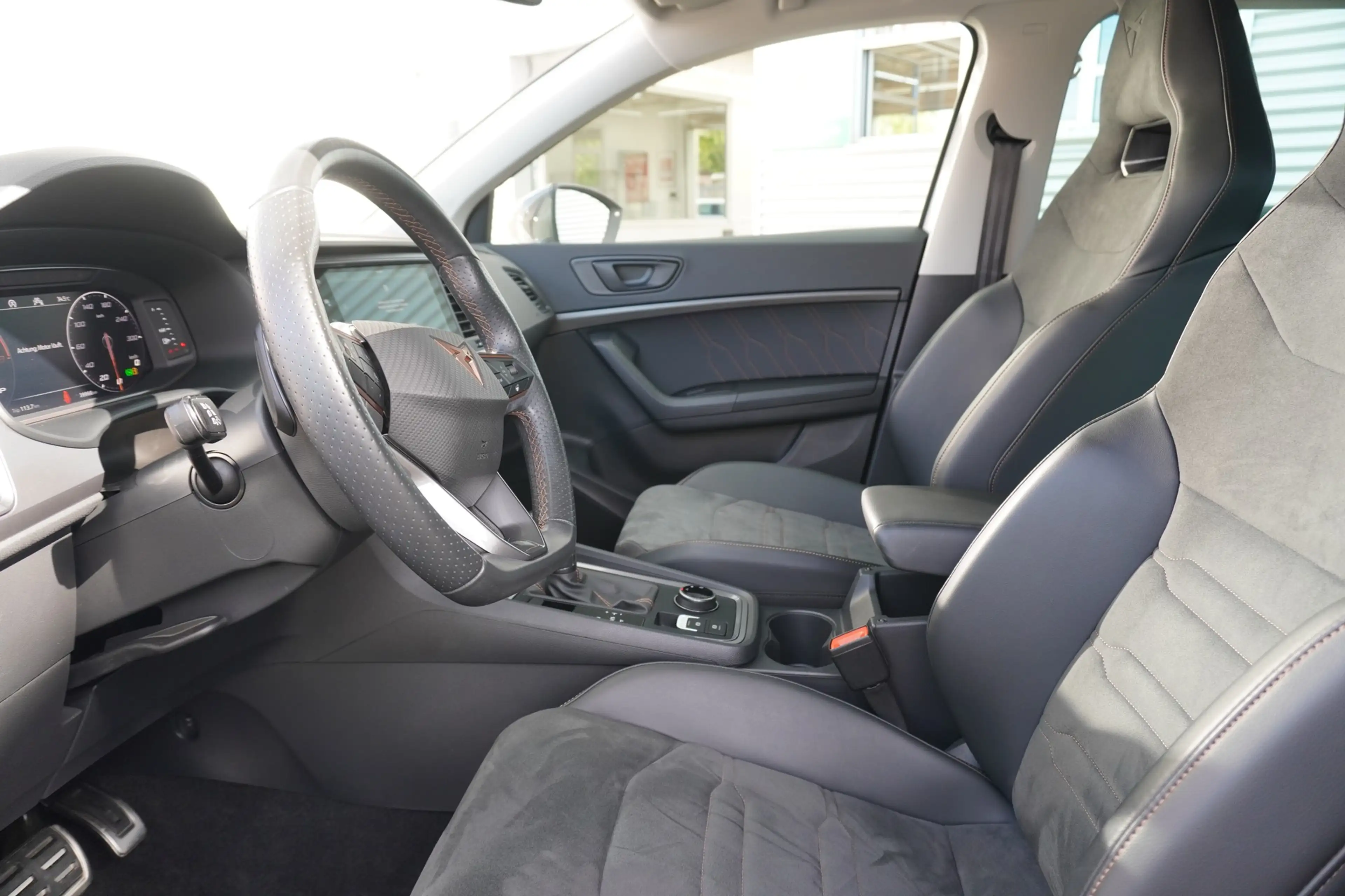 CUPRA Ateca 1.5 TSI DSG Kamera Sitzheizung DAB LED — photo 10