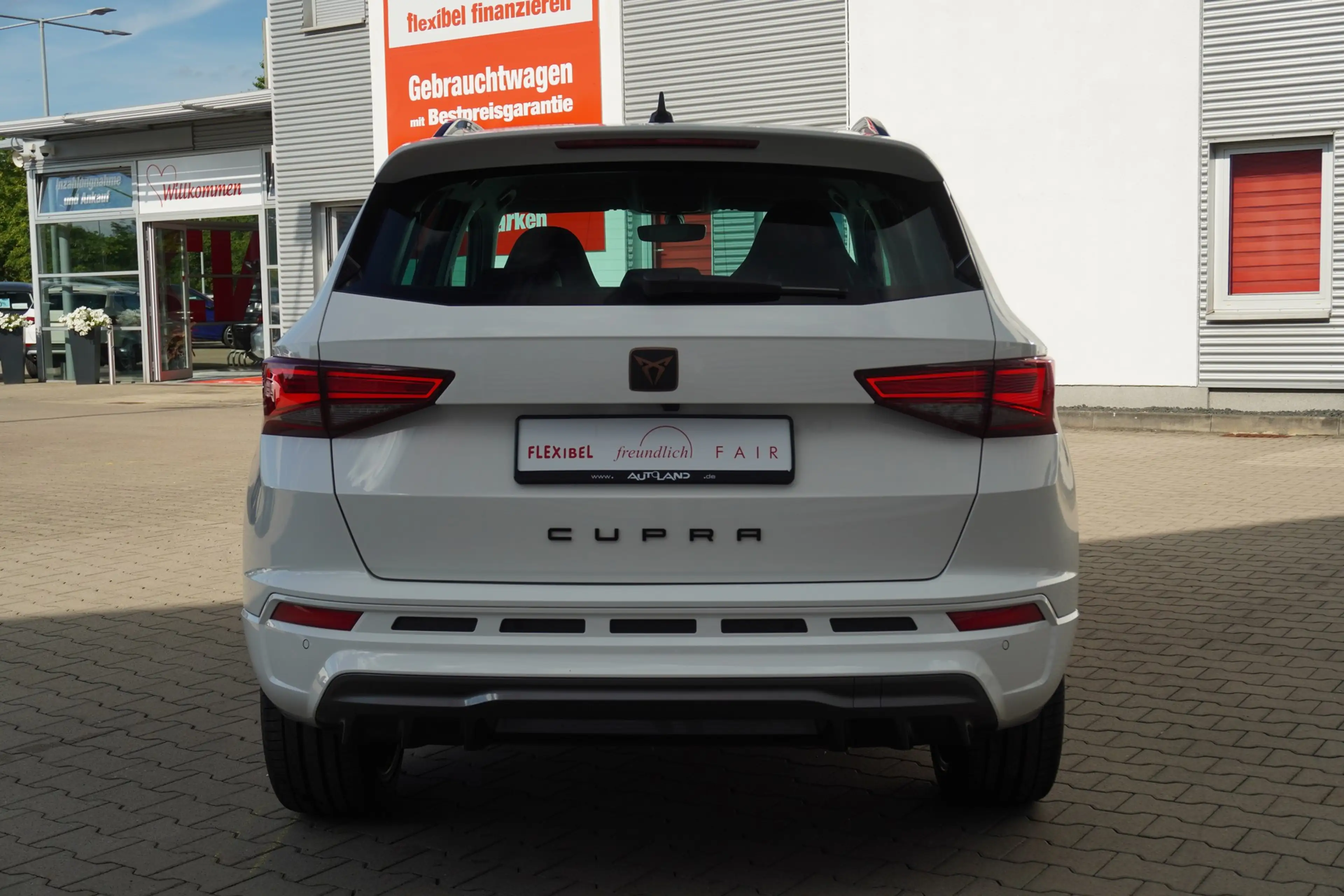 CUPRA Ateca 1.5 TSI DSG Kamera Sitzheizung DAB LED — photo 7