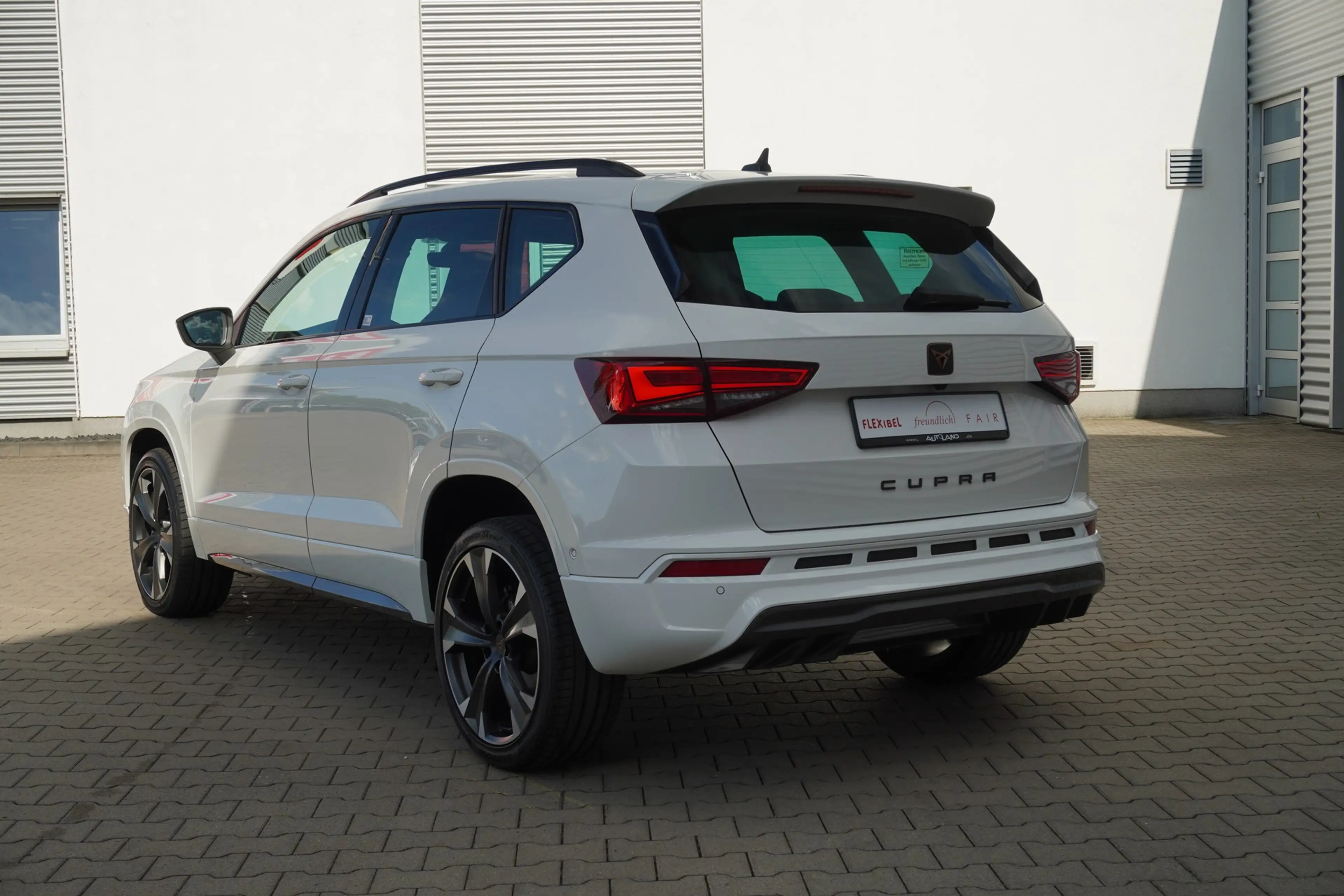 CUPRA Ateca 1.5 TSI DSG Kamera Sitzheizung DAB LED — photo 8