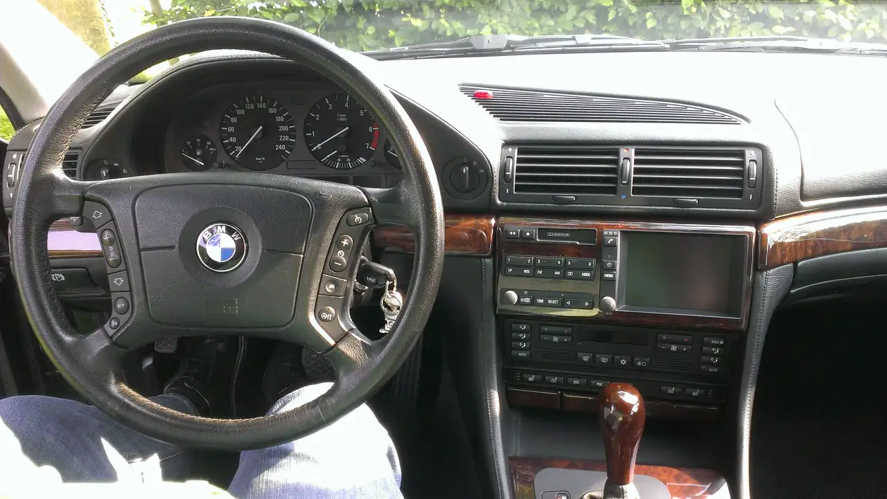 BMW 750i 5.4 V12 1999 160tkm ultra-voll sehr gut, foto 3