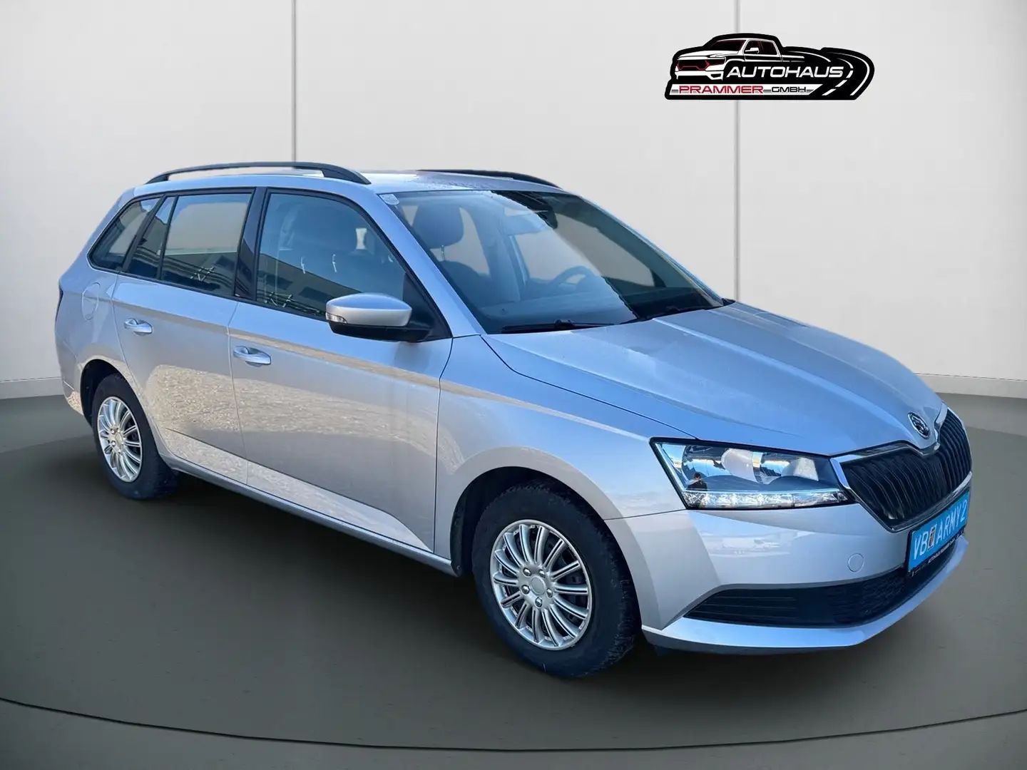 Skoda Fabia 1.0 MPI Active Silber - 2
