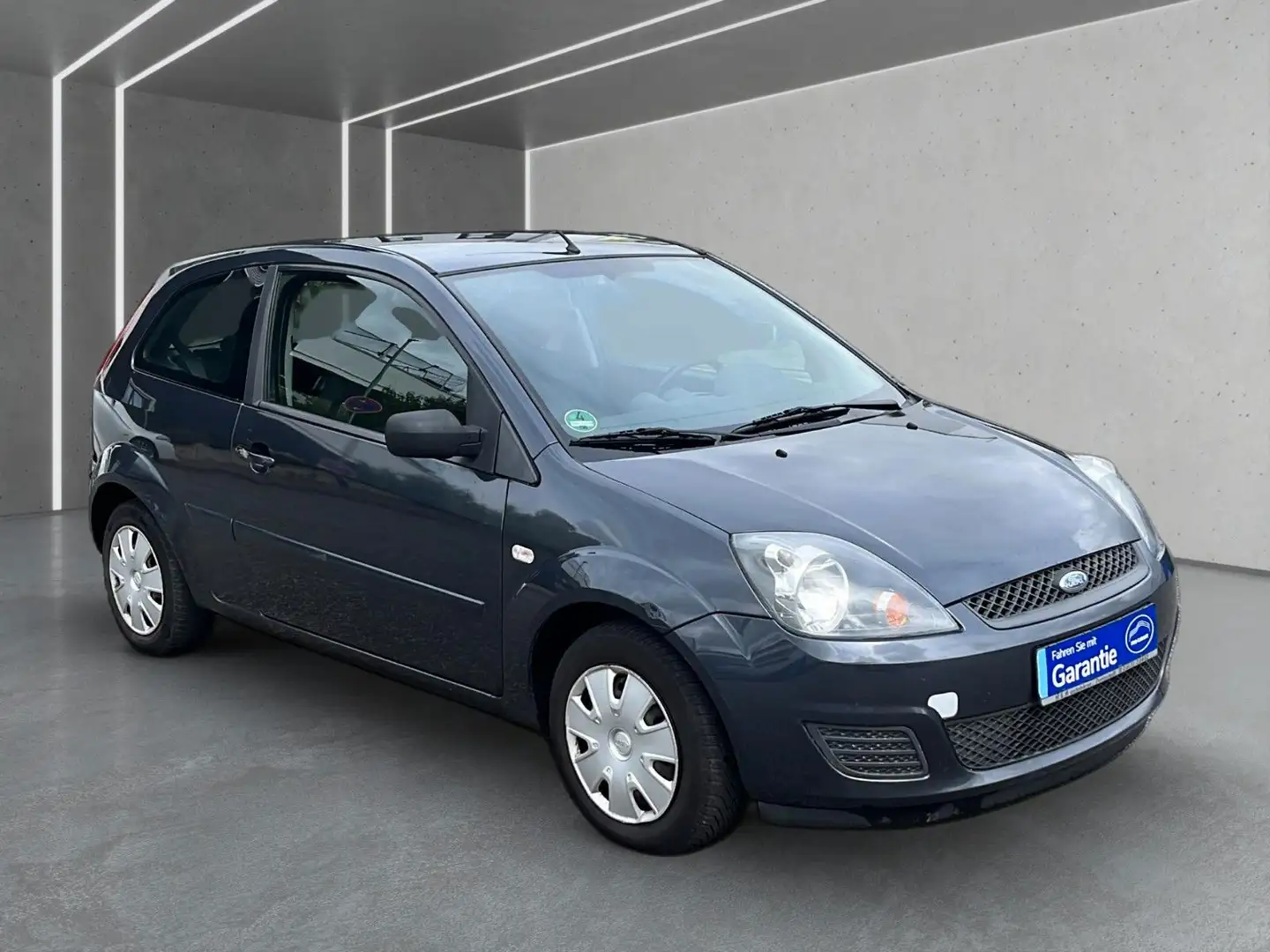 Ford Fiesta Style Wagen Nr 045 Gris - 2