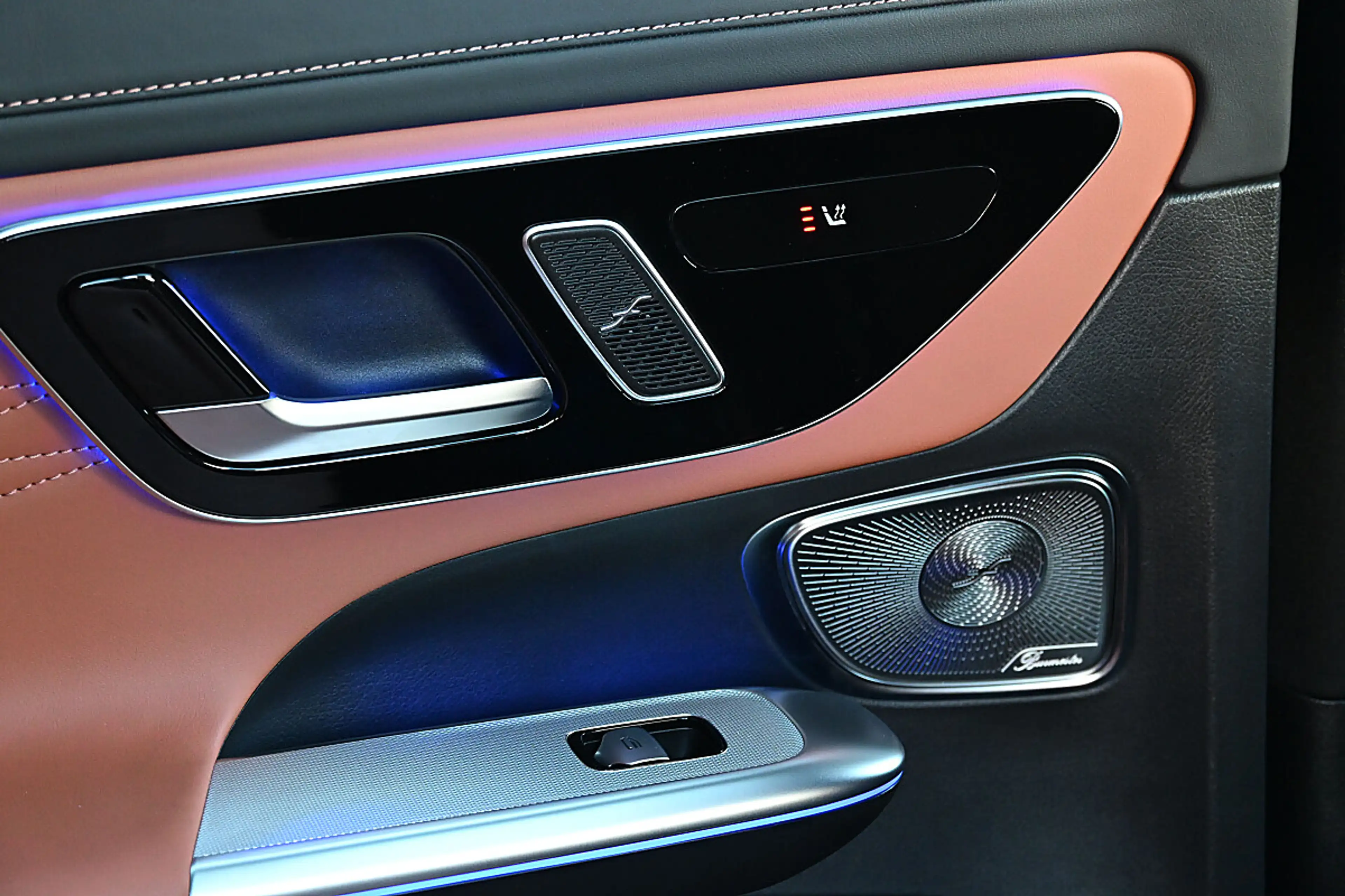 Mercedes-Benz GLC 400 e PHEV EQ Tech 4MATIC Aut. NP €92k ACC, AIRMATI... — photo 12