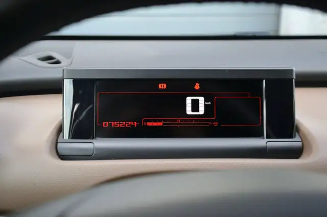 Citroen C4 Cactus view 17