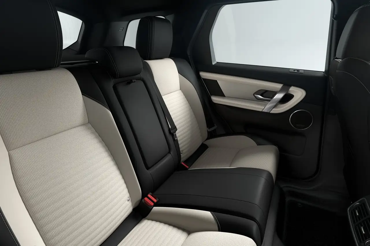 Land Rover Discovery Sport 2026