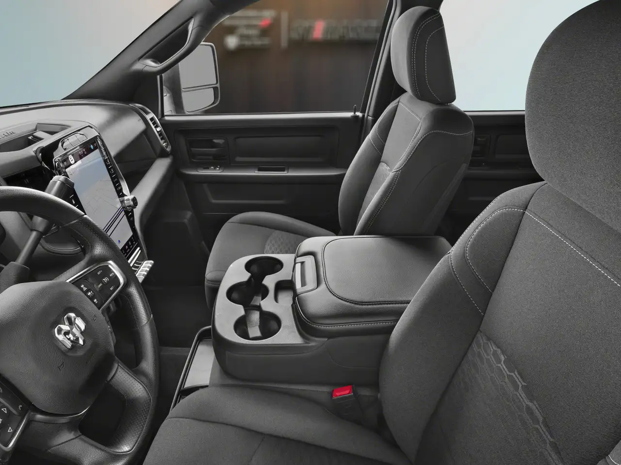 RAM 2500 снимка RAM 2500