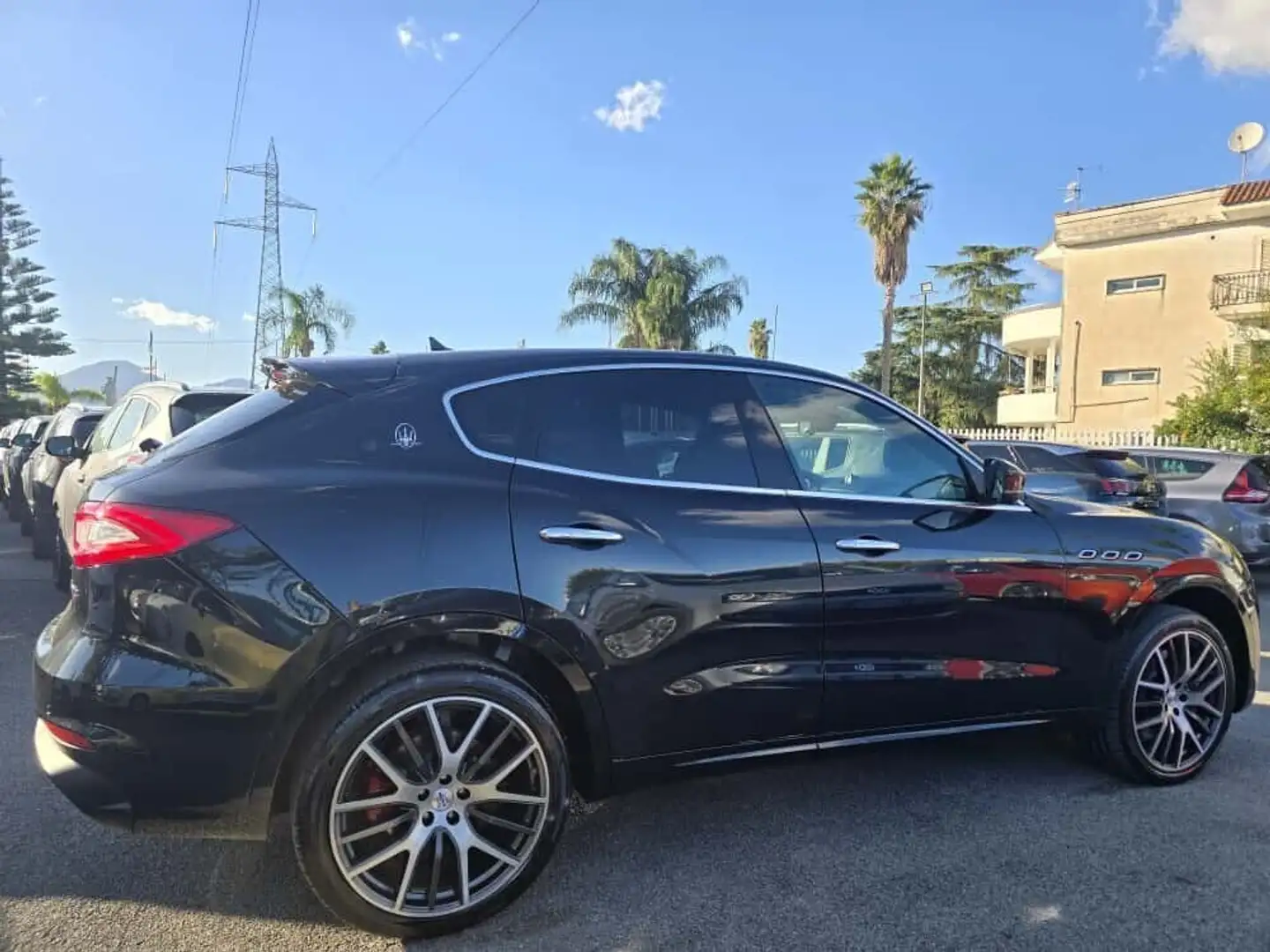 Maserati Levante 250CV V6 DIESEL AWD GRANSPORT Noir - 2