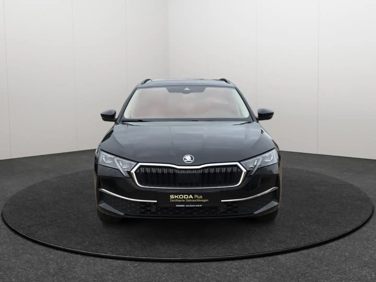 Skoda Octavia Combi 2.0TDI DSG Tour LED AHK Navi 360° ACC Schwarz - 2