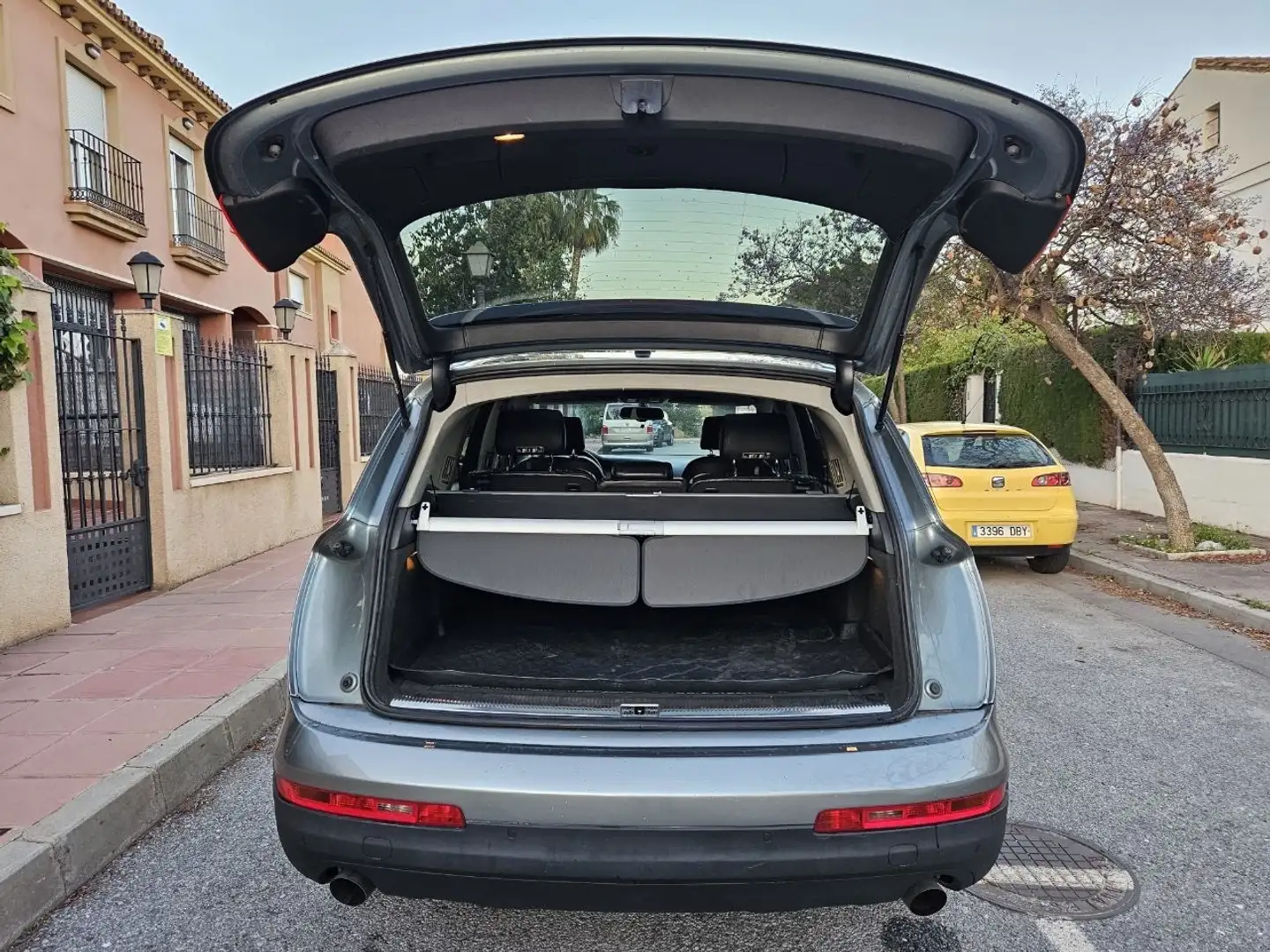 Audi Q7 Gris - 2