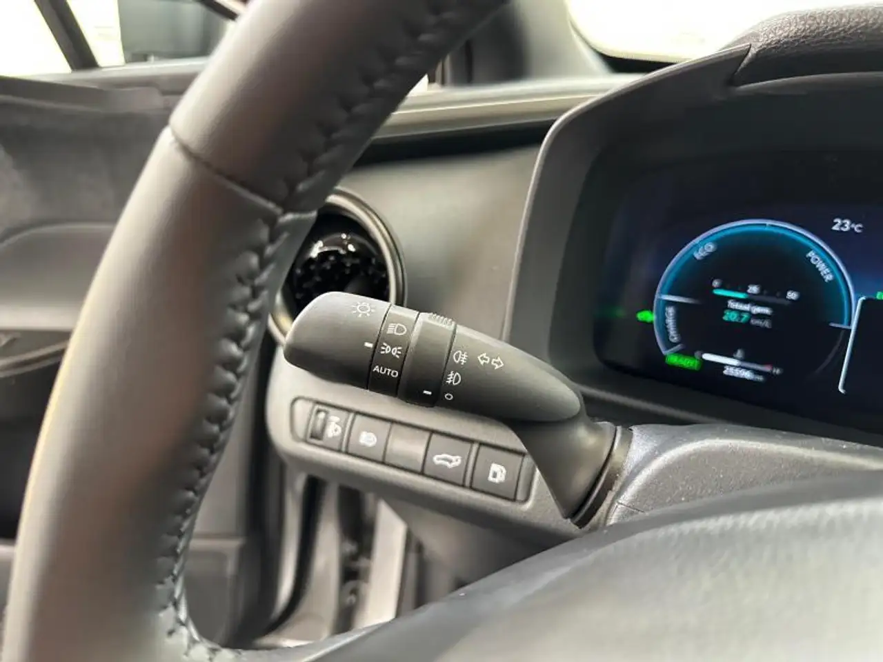 Toyota C-HR Premium, миниатюра 21